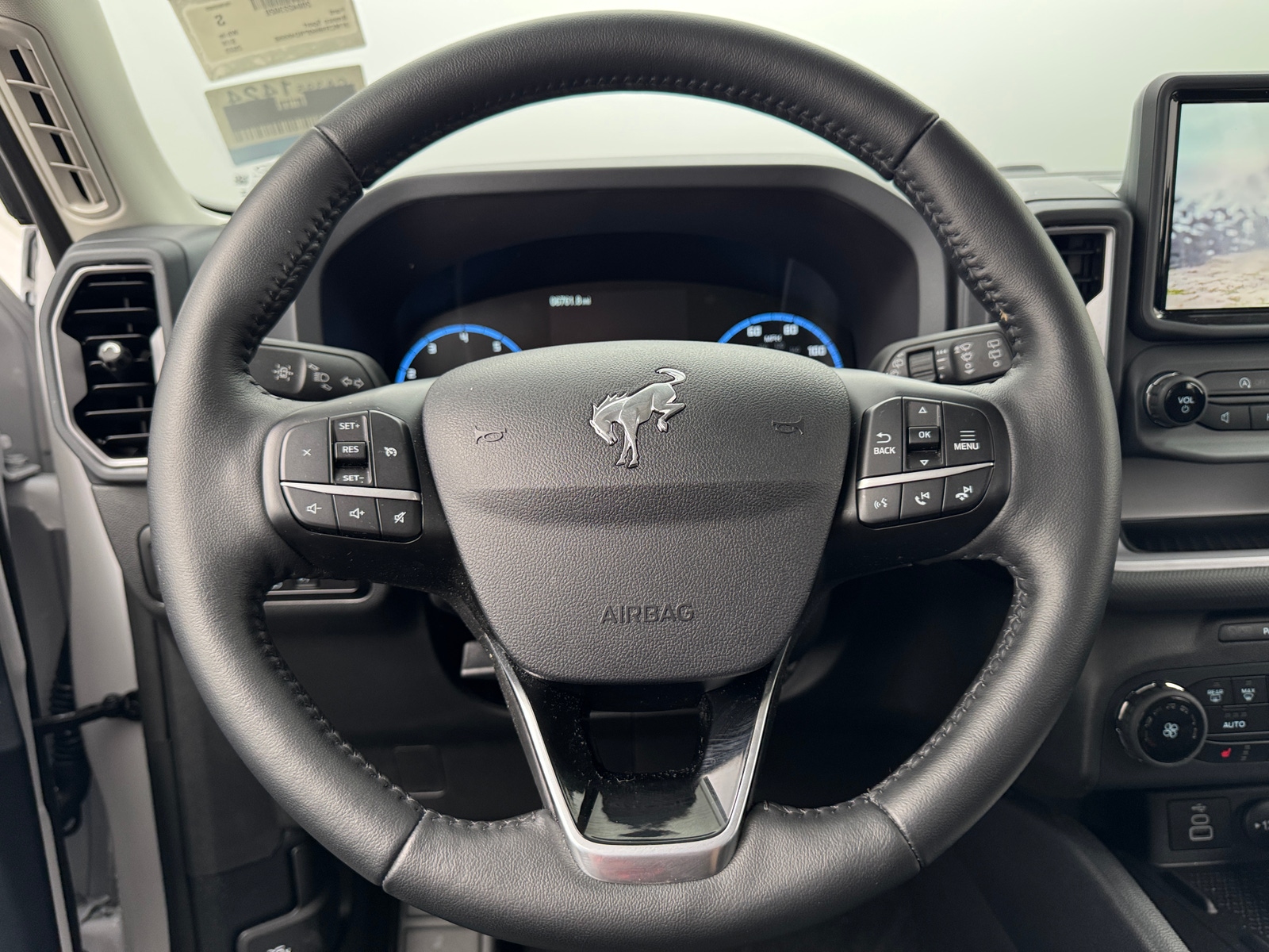 Thumbnail: 2023 Ford Bronco Sport - 5