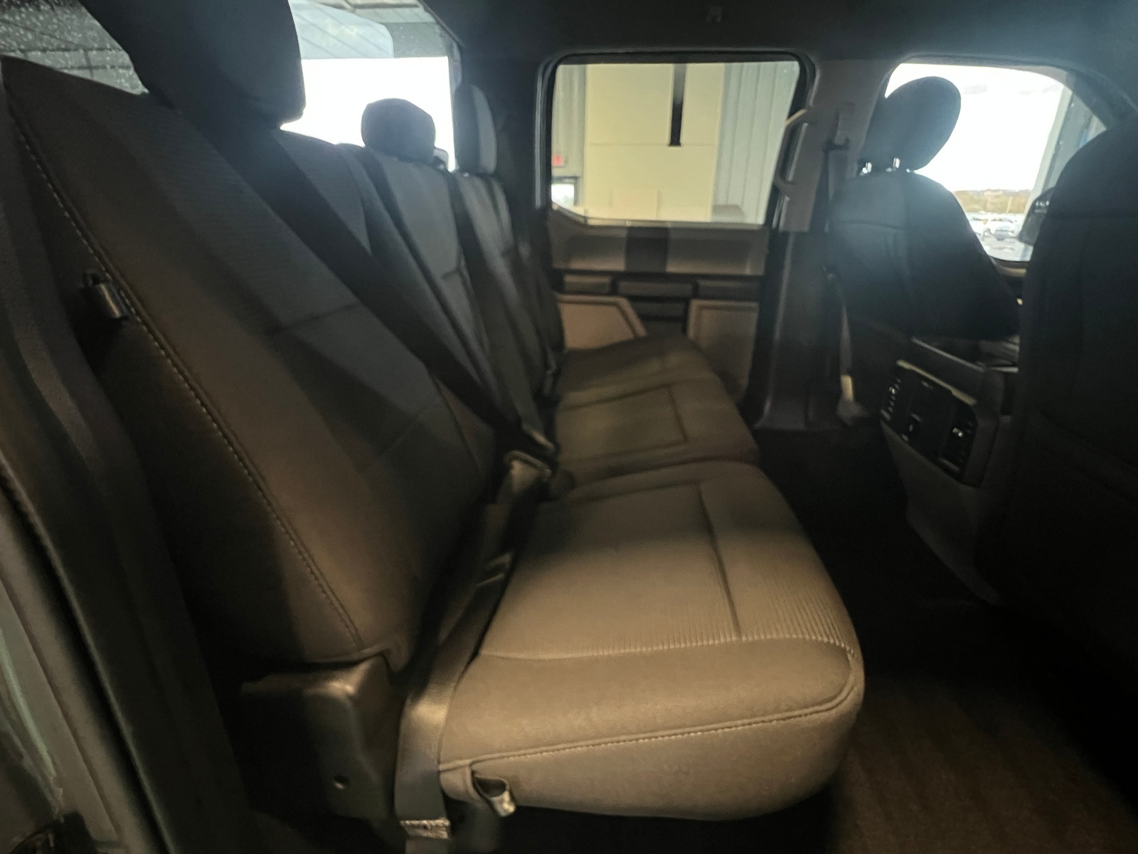 Thumbnail: 2019 Ford Econoline - 6