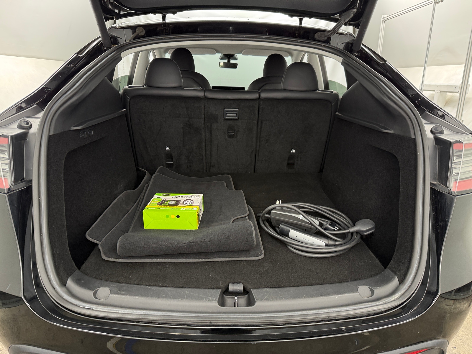 Thumbnail: 2023 Tesla Model Y - 6