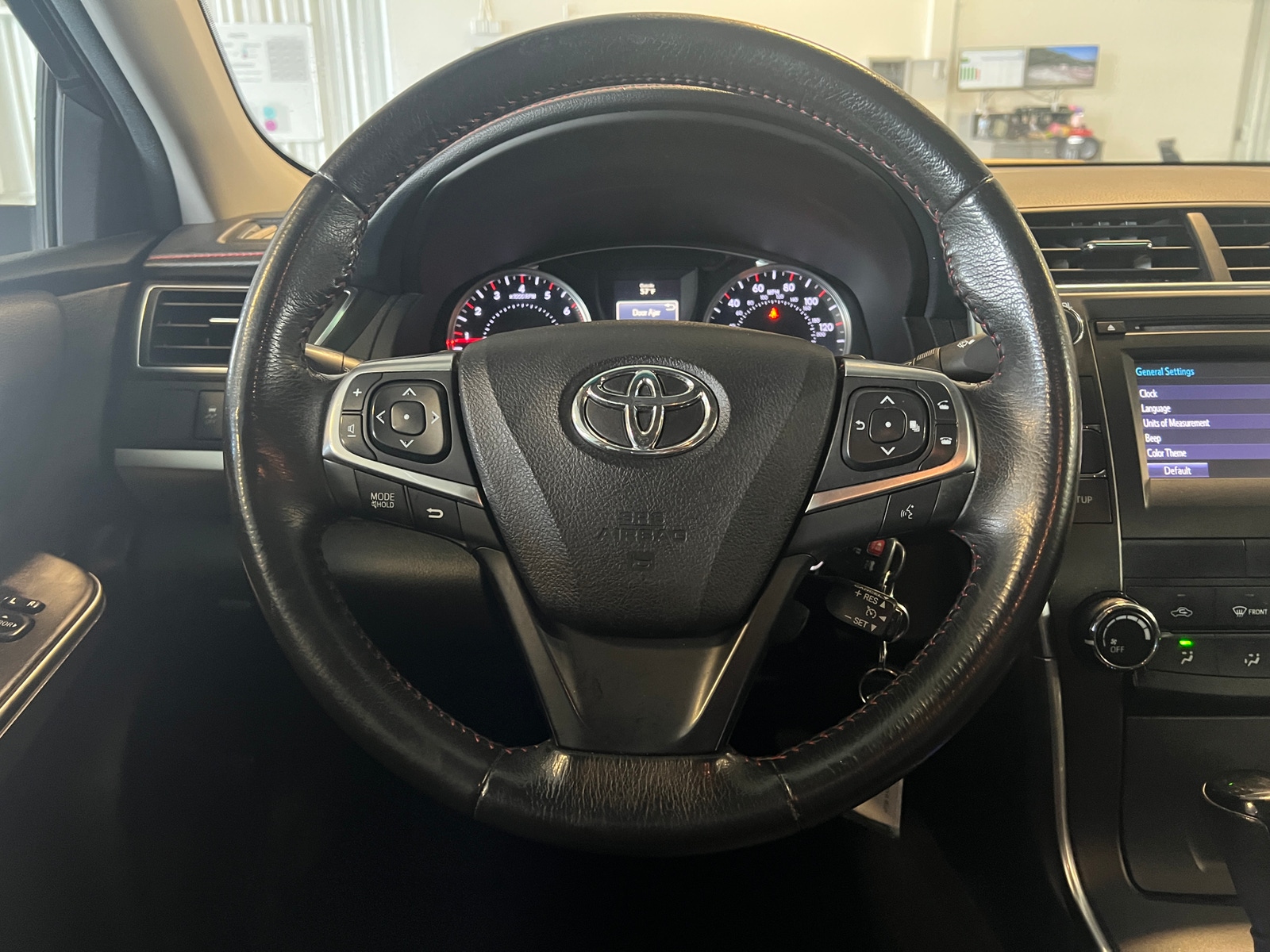 Thumbnail: 2017 Toyota Camry - 5