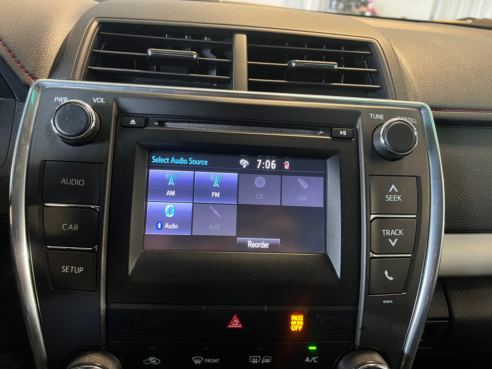 Thumbnail: 2017 Toyota Camry - 4