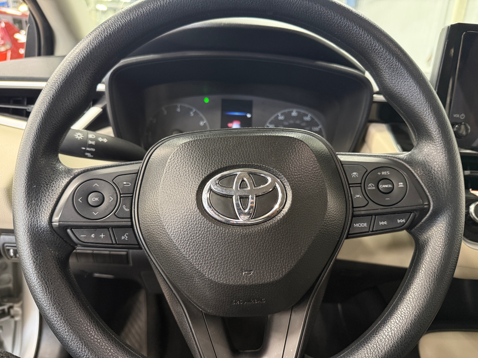 Thumbnail: 2025 Toyota Corolla - 5