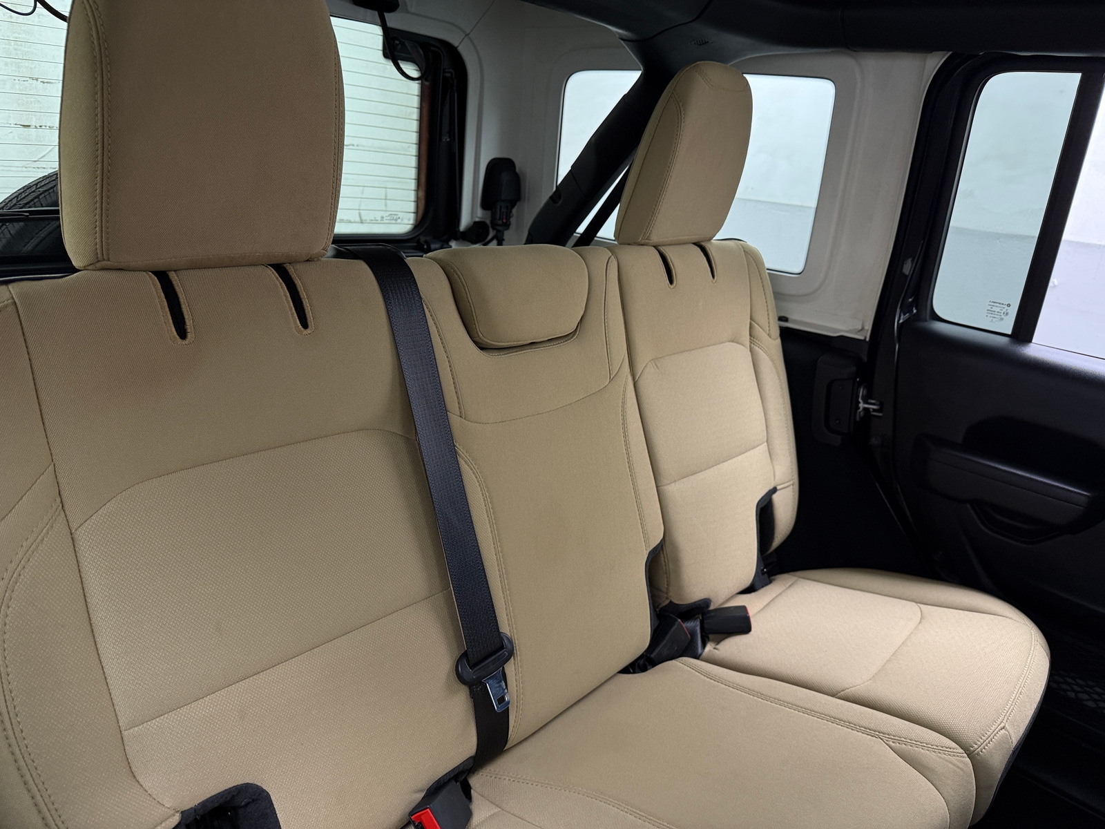 Thumbnail: 2022 Jeep Wrangler - 6