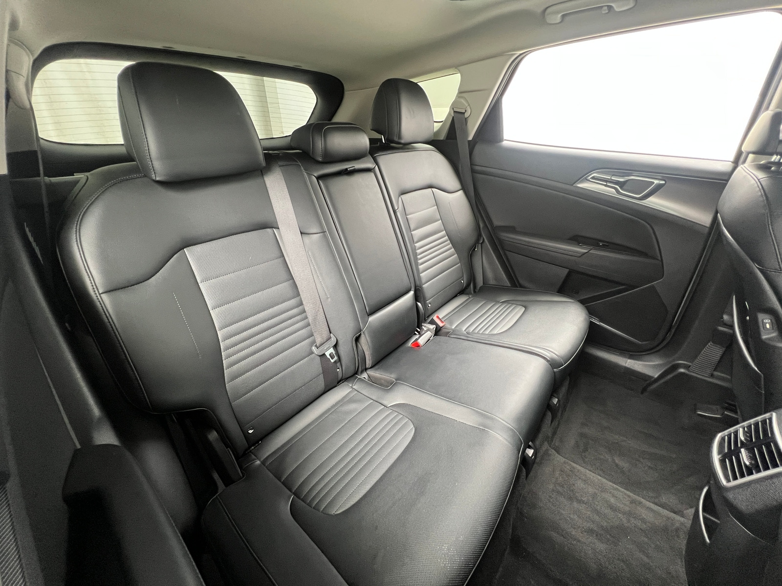 Thumbnail: 2023 Kia Sportage - 5