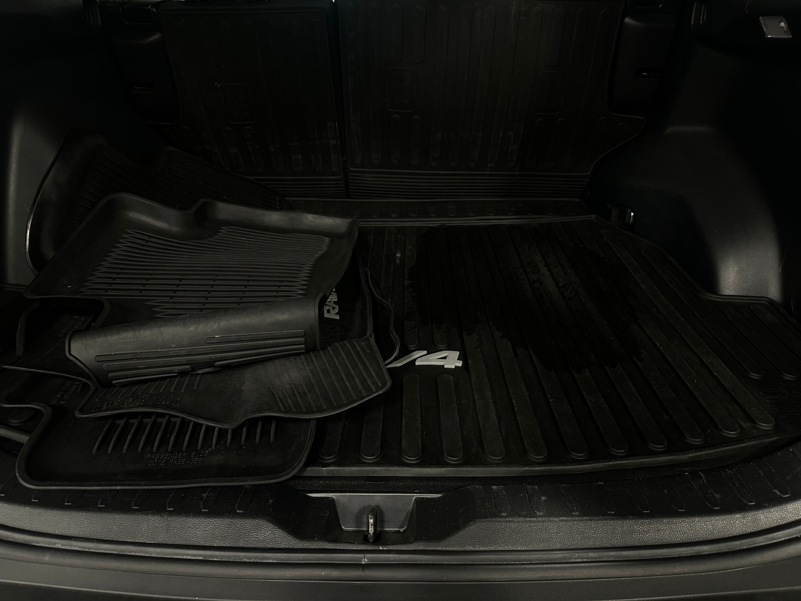 Thumbnail: 2019 Toyota RAV4 - 7