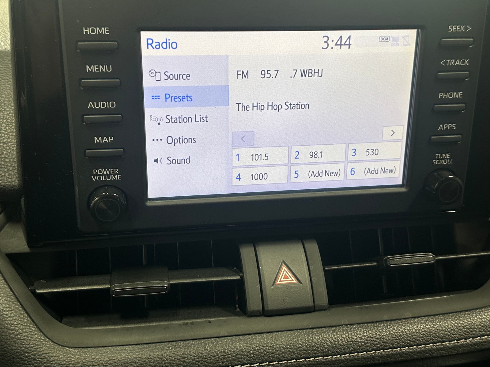 Thumbnail: 2019 Toyota RAV4 - 4