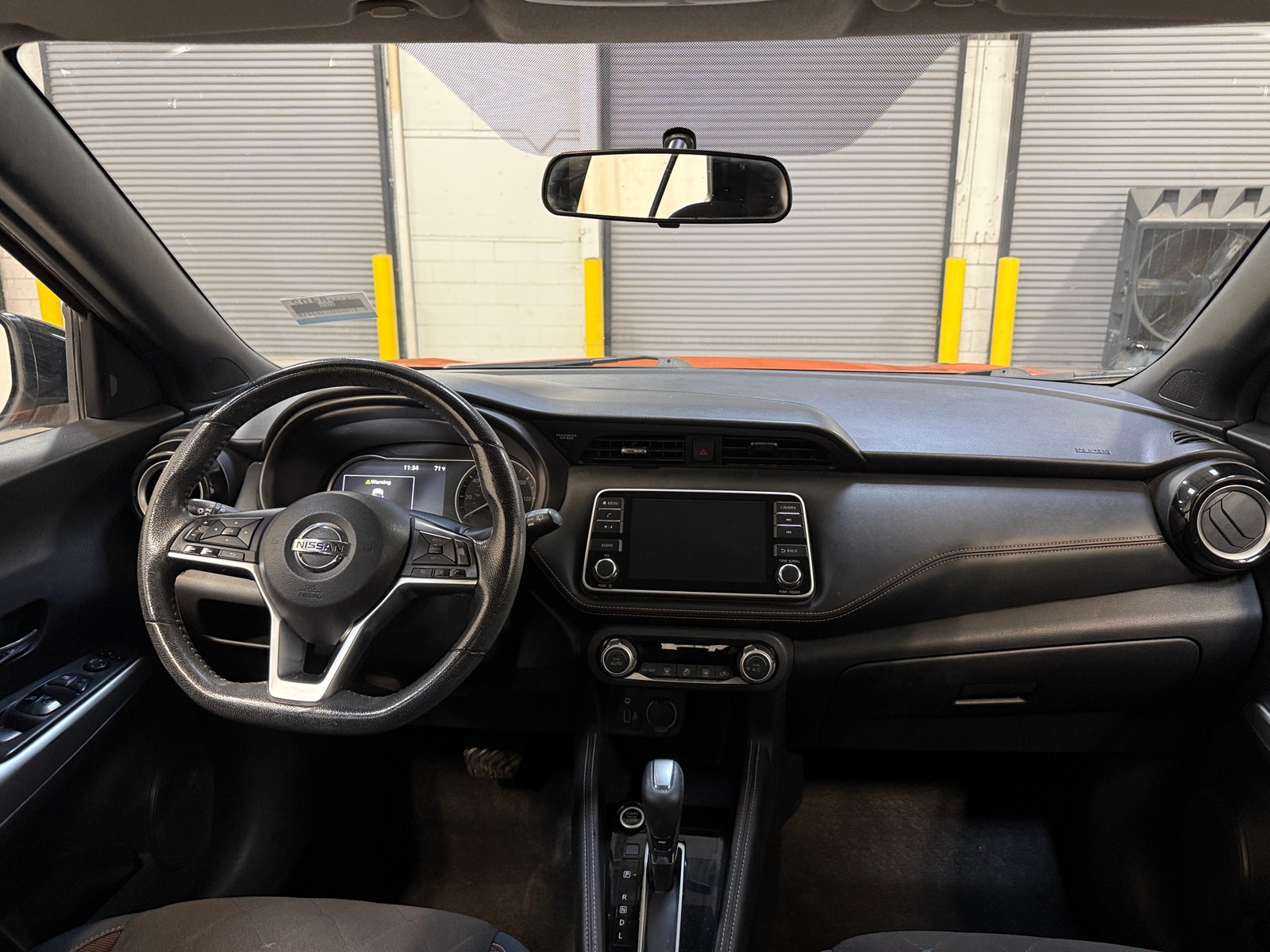 Thumbnail: 2018 Nissan Kicks - 3