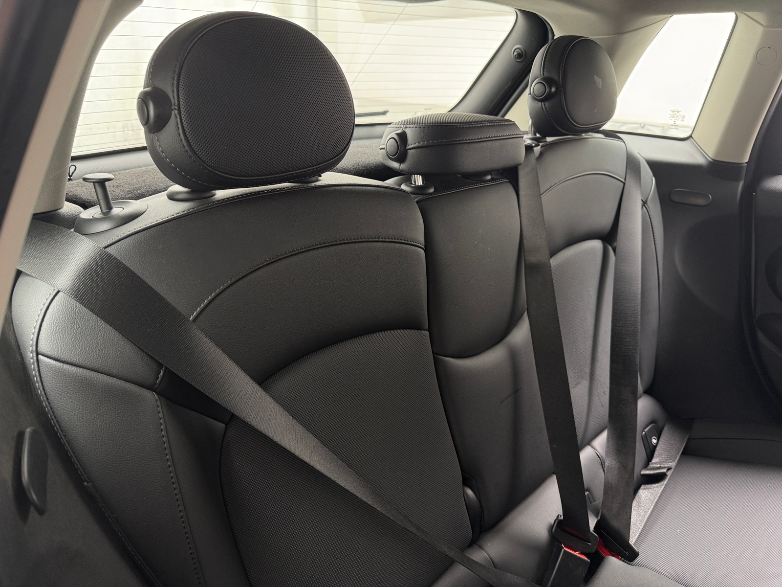 Thumbnail: 2023 MINI Cooper Hardtop - 5