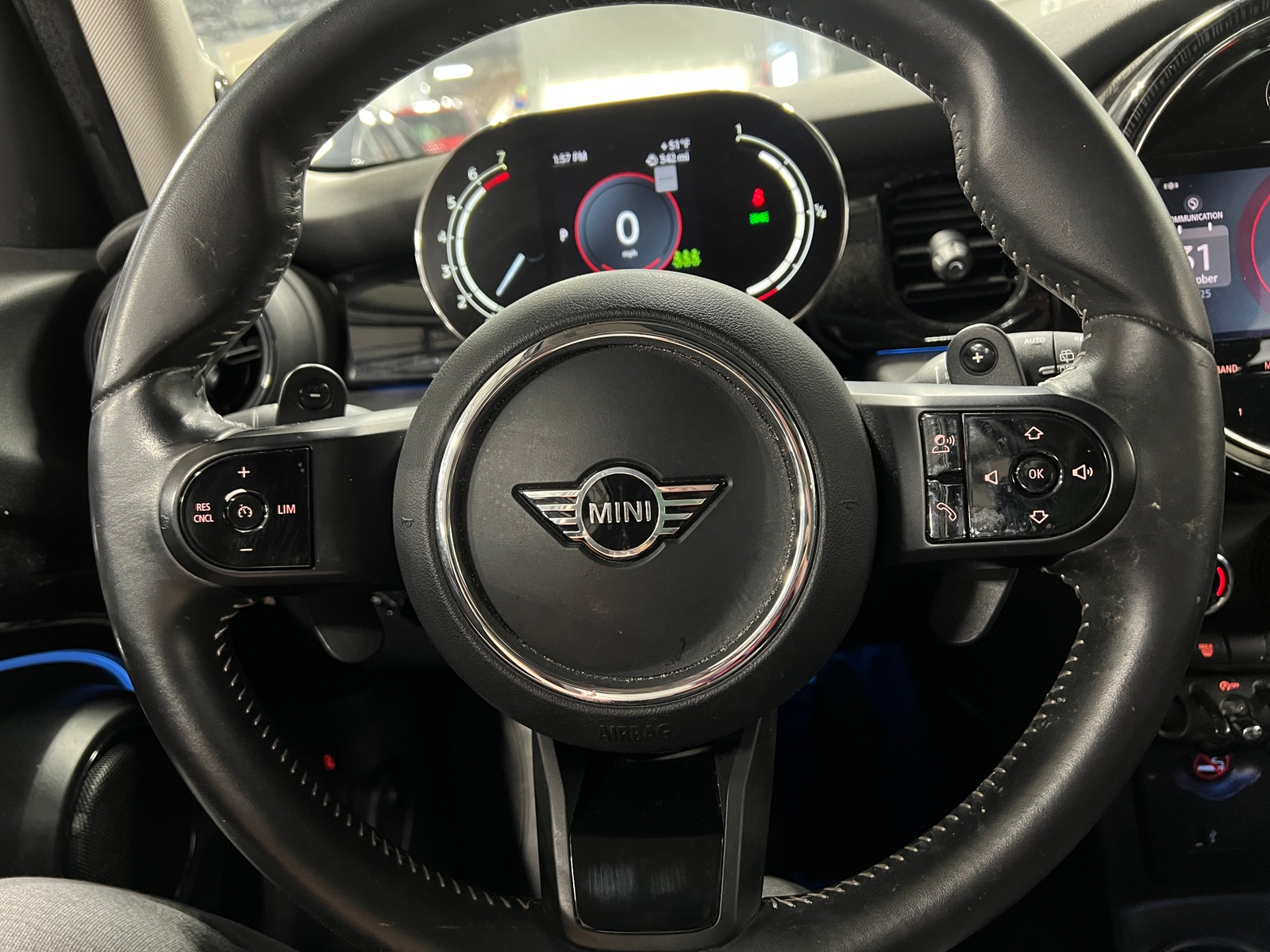 Thumbnail: 2023 MINI Cooper Hardtop - 4