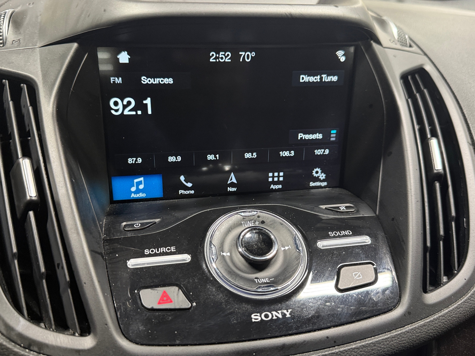 Thumbnail: 2019 Ford Escape - 3