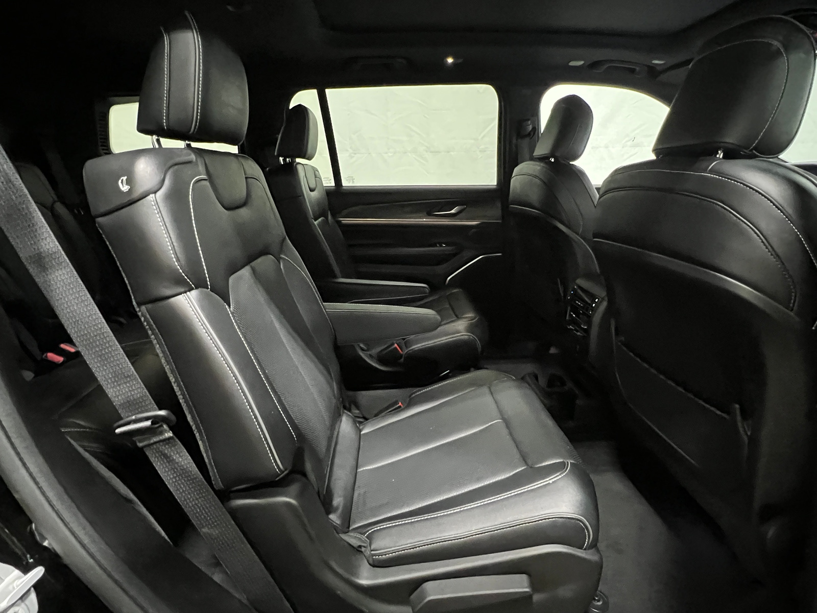 Thumbnail: 2023 Jeep Grand Cherokee L - 5