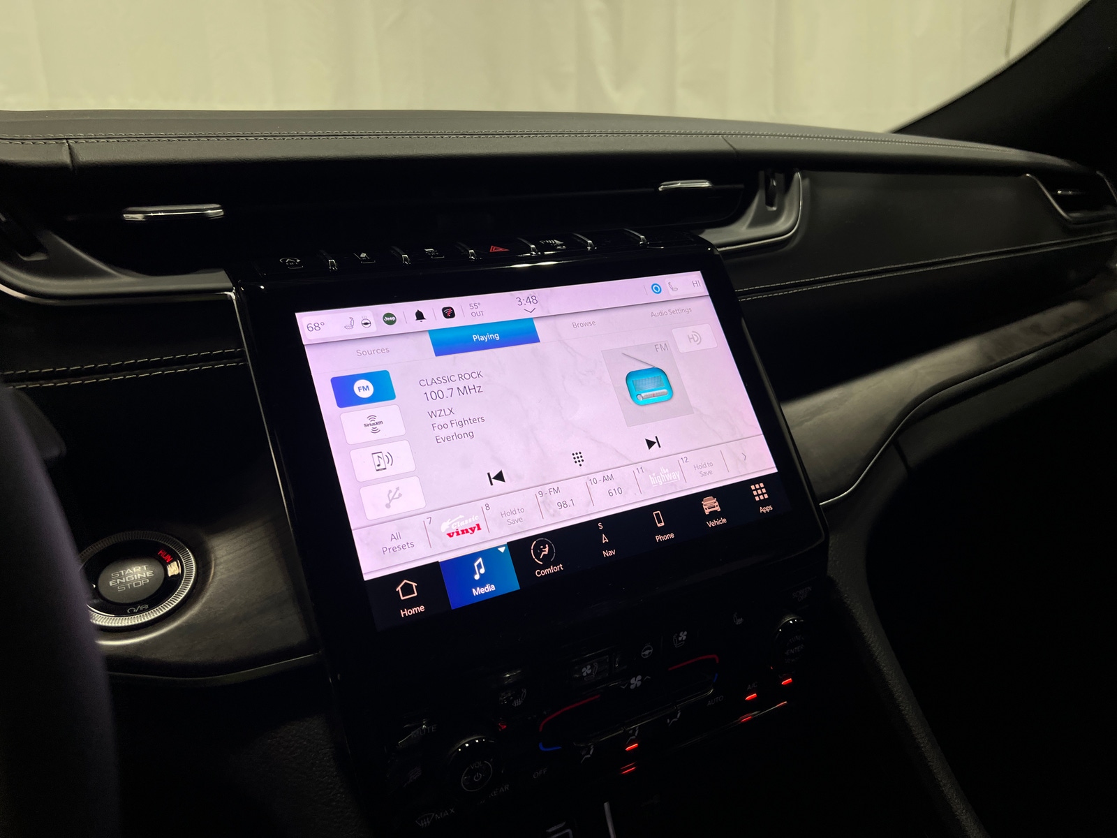 Thumbnail: 2023 Jeep Grand Cherokee L - 3