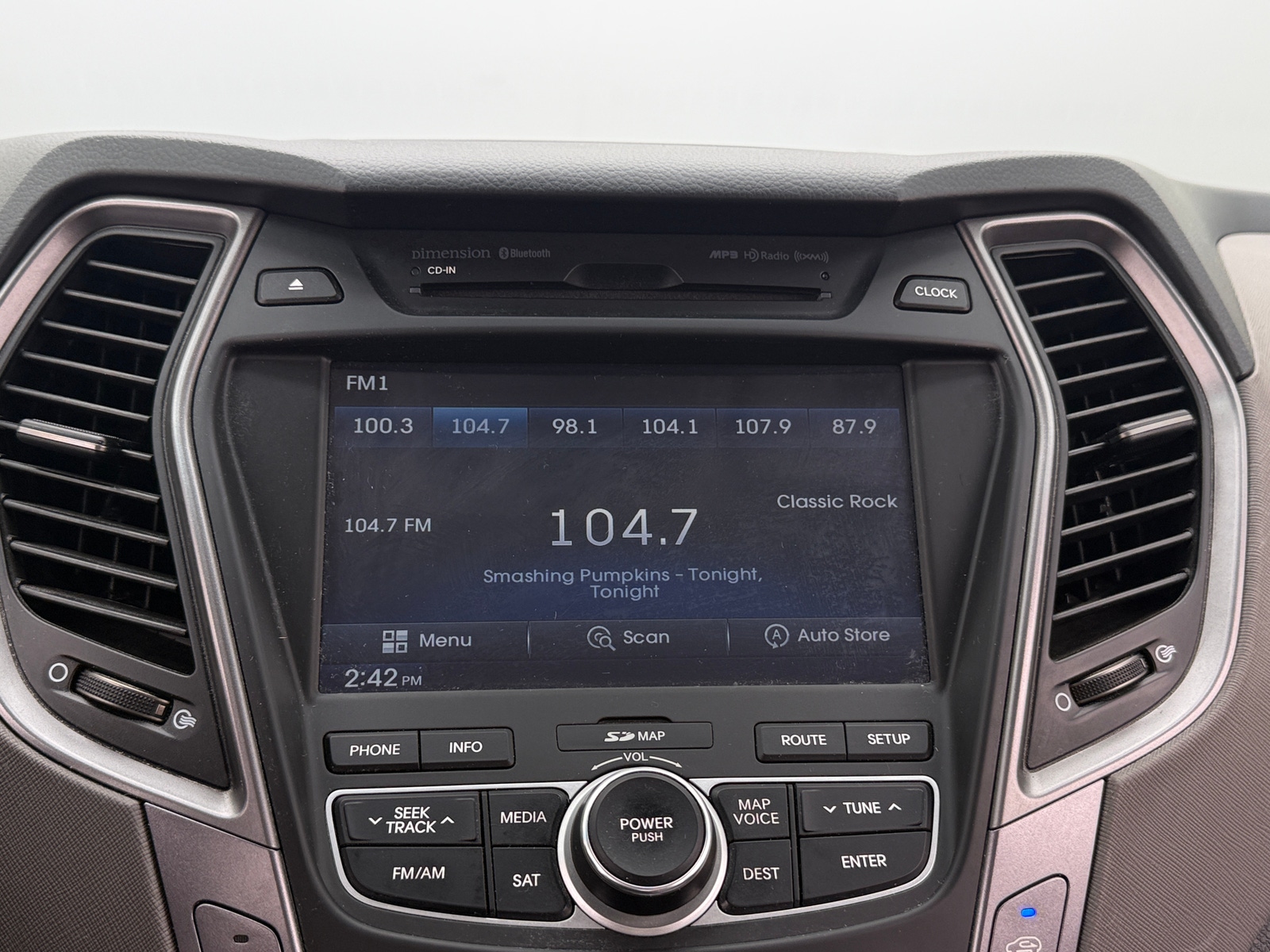 Thumbnail: 2013 Hyundai Santa Fe - 3