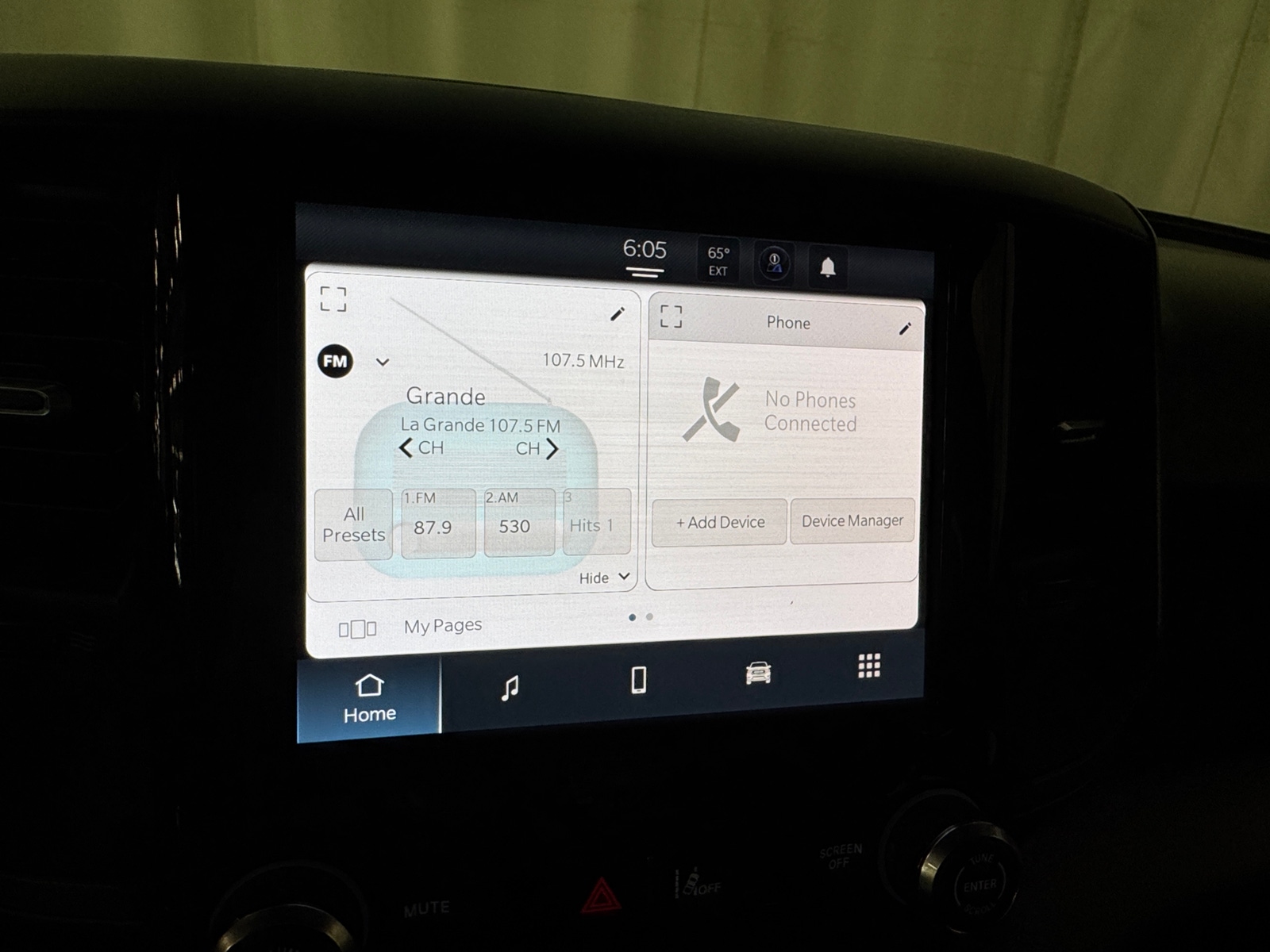 Thumbnail: 2025 RAM 1500 - 4