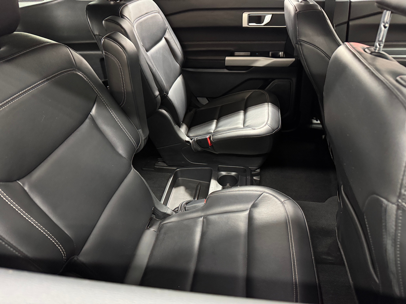 Thumbnail: 2021 Ford Explorer - 5