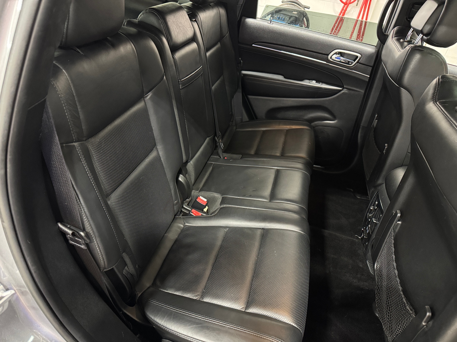 Thumbnail: 2018 Jeep Grand Cherokee - 5