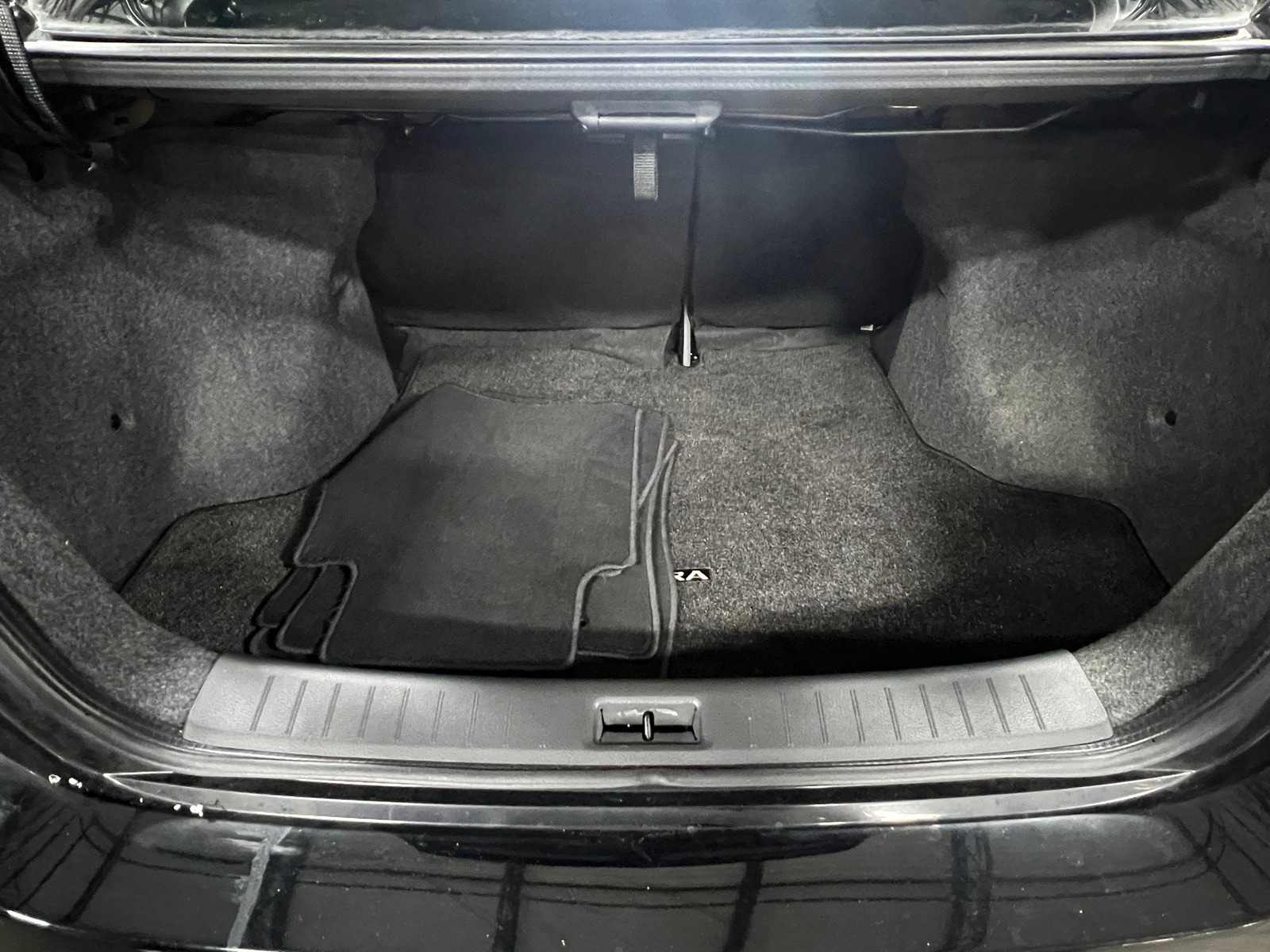 Thumbnail: 2019 Nissan Sentra - 7