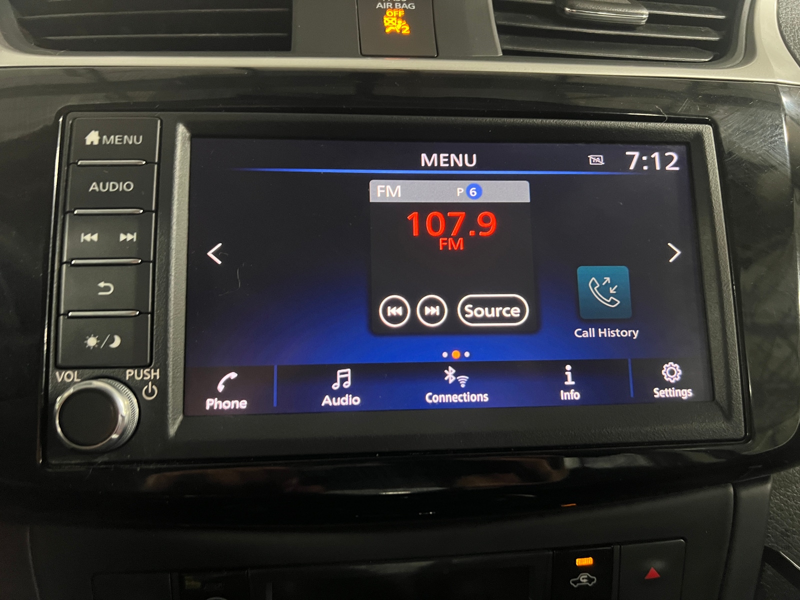 Thumbnail: 2019 Nissan Sentra - 4