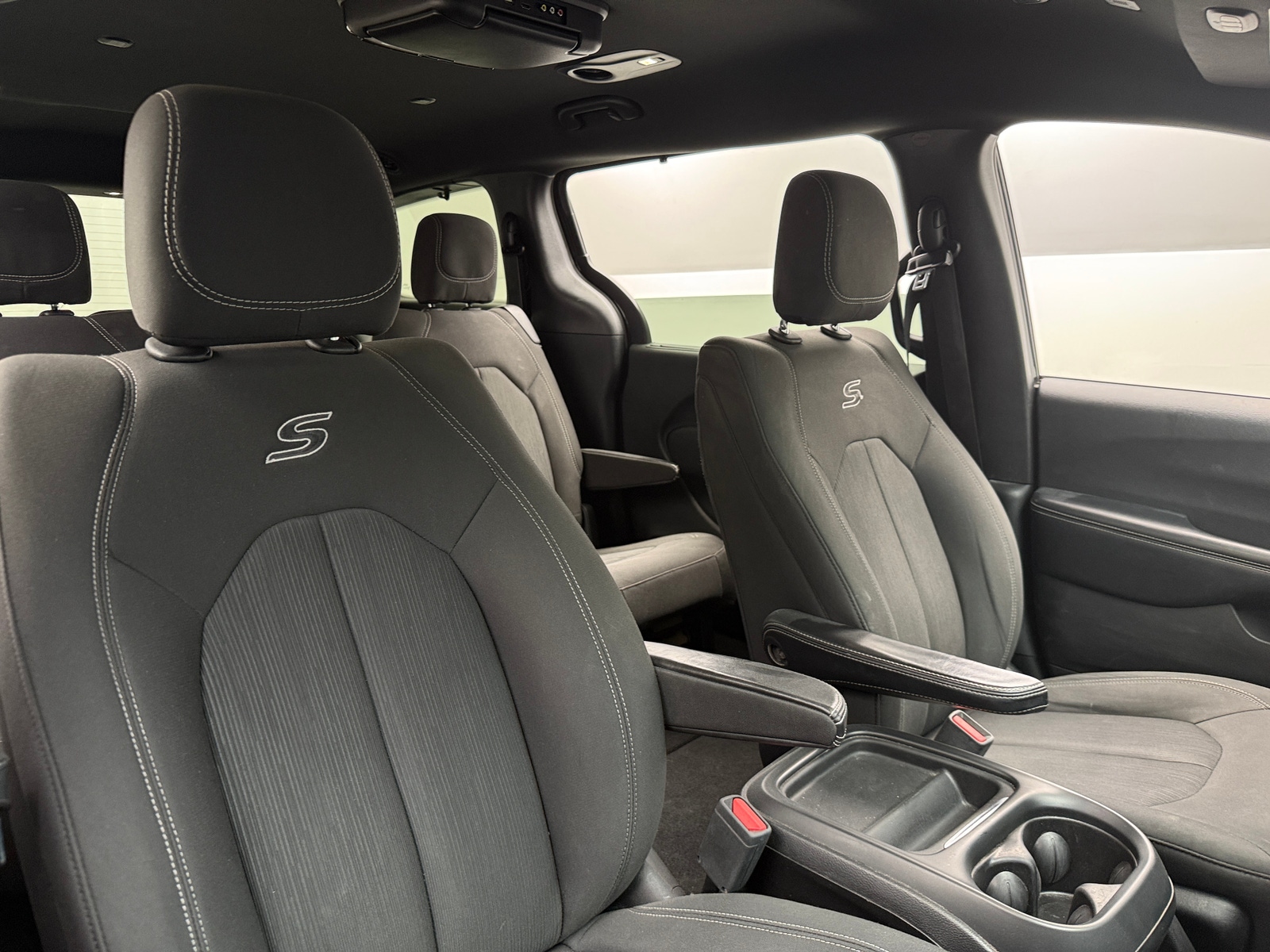 Thumbnail: 2018 Chrysler Pacifica - 2