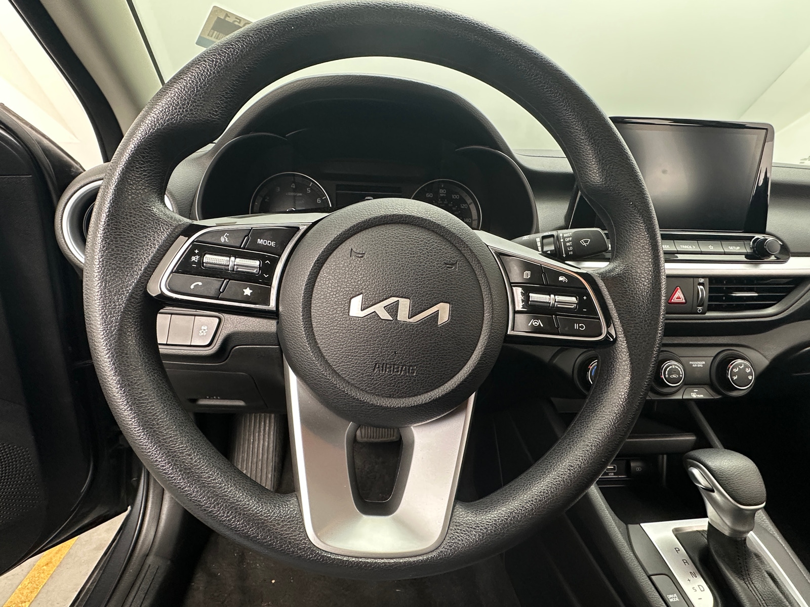 Thumbnail: 2024 Kia Forte - 5