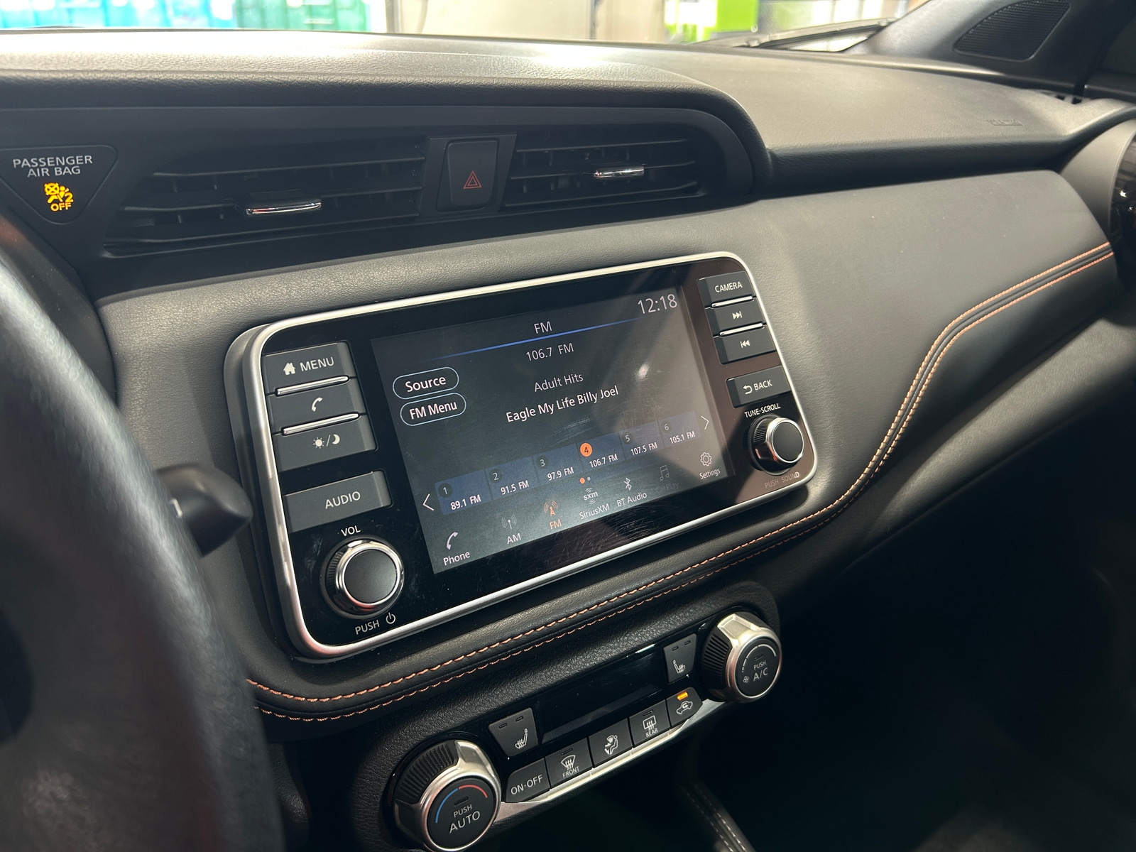 Thumbnail: 2019 Nissan Kicks - 4