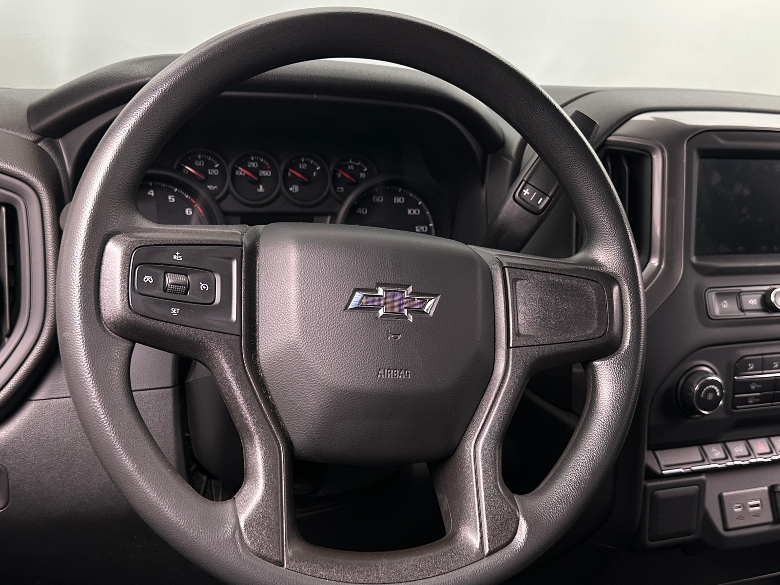 Thumbnail: 2021 Chevrolet Silverado 1500 - 5