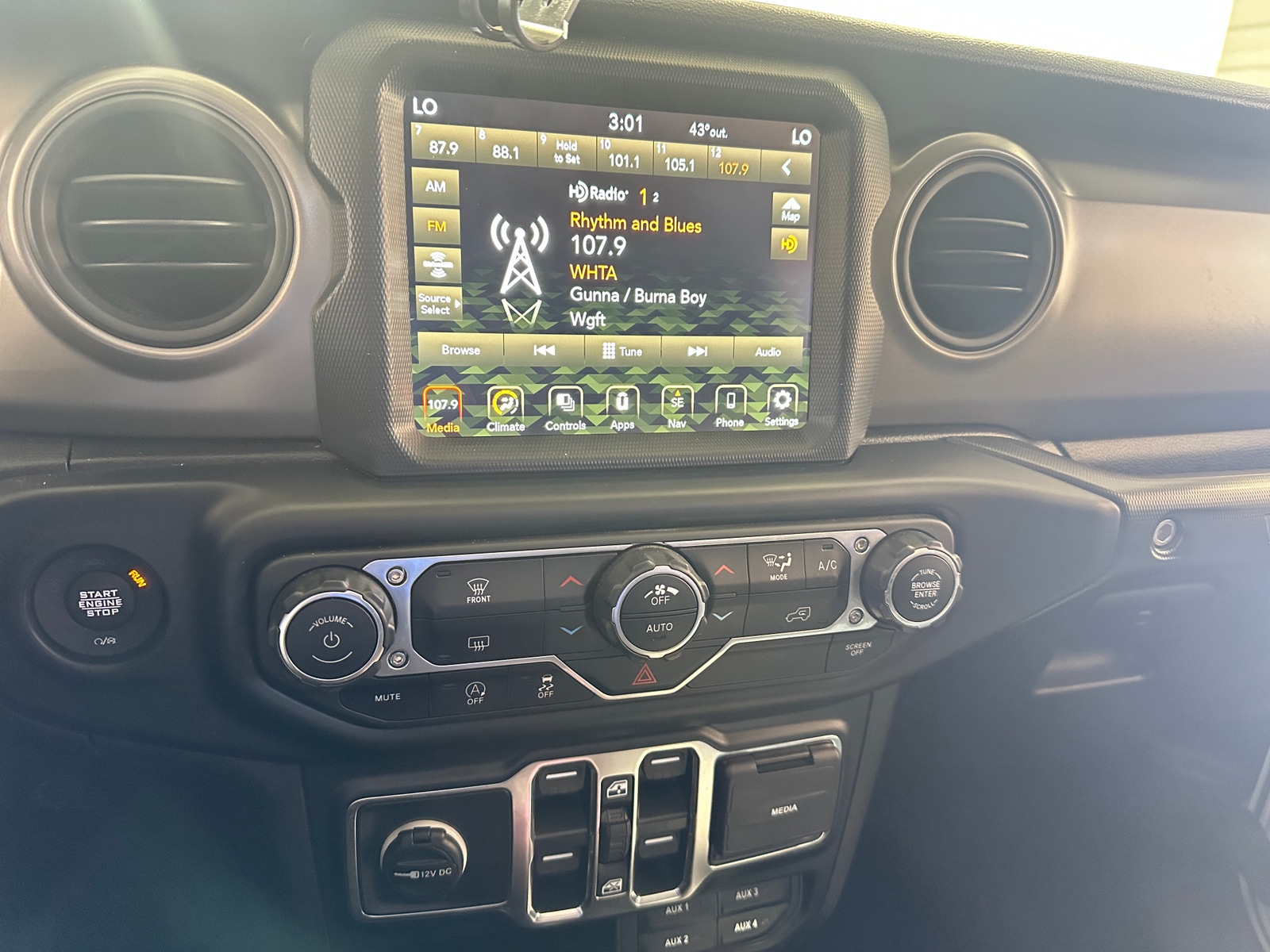 Thumbnail: 2021 Jeep Wrangler - 4