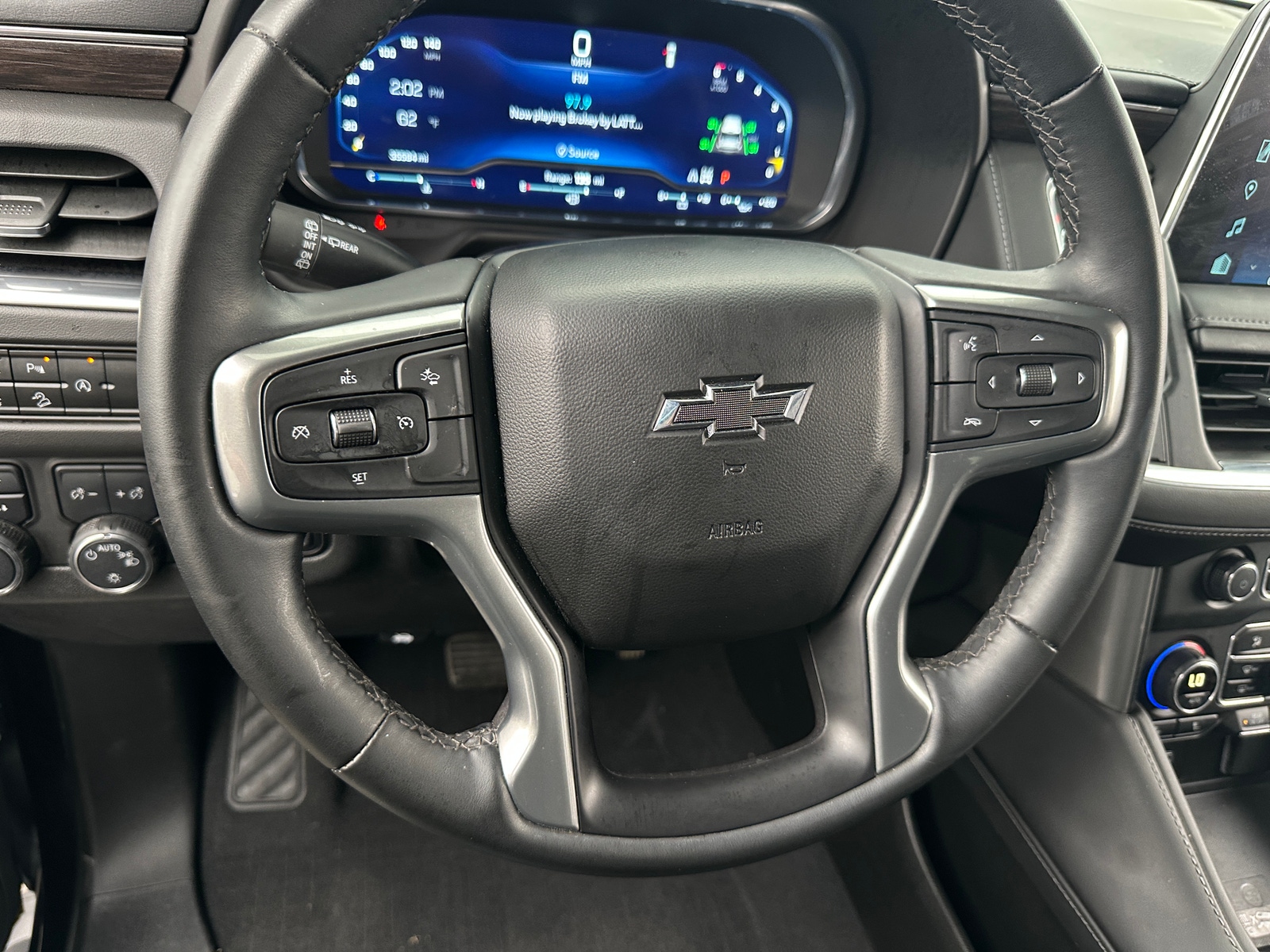 Thumbnail: 2024 Chevrolet Suburban - 4