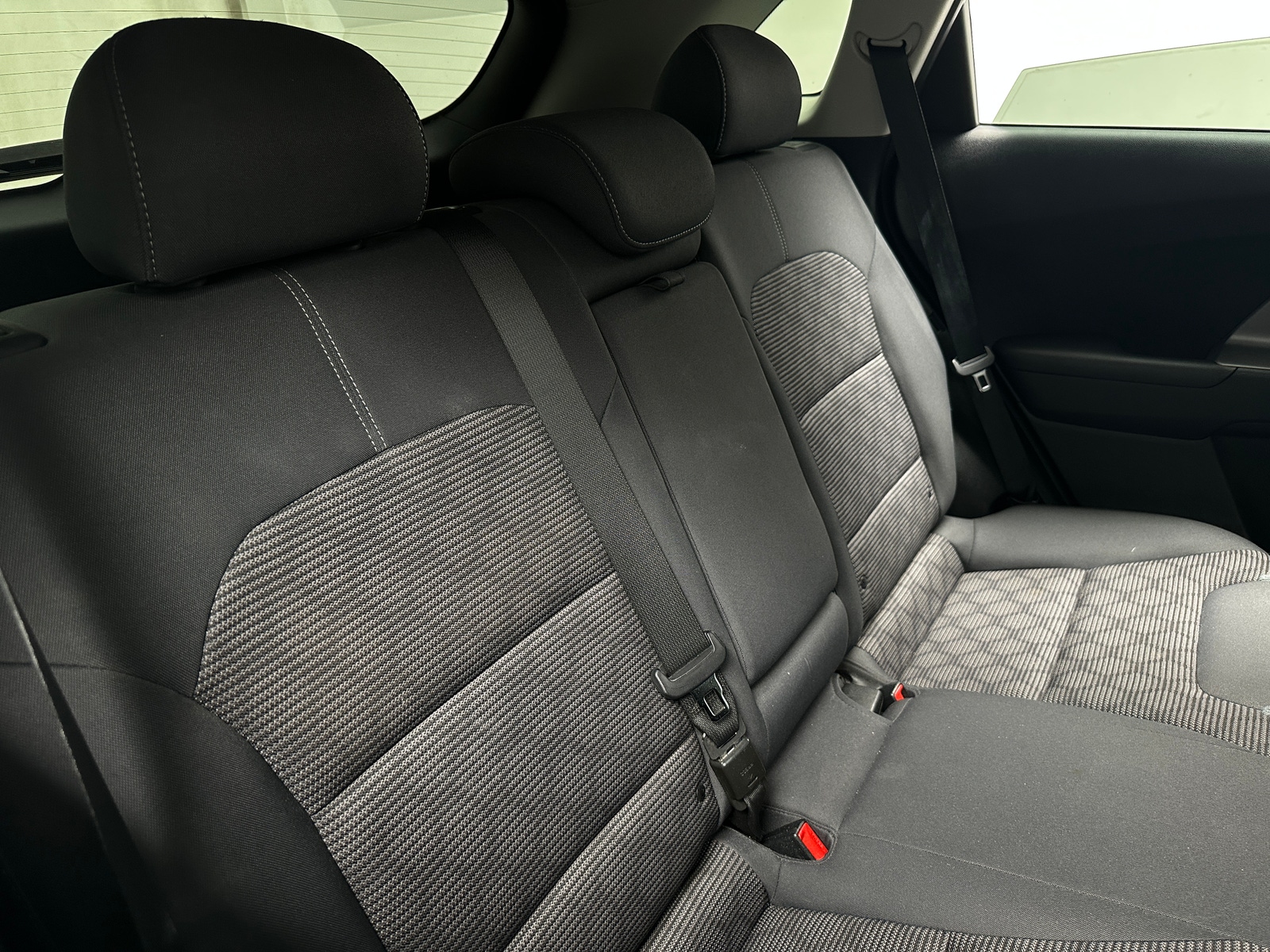 Thumbnail: 2018 Kia Niro - 6