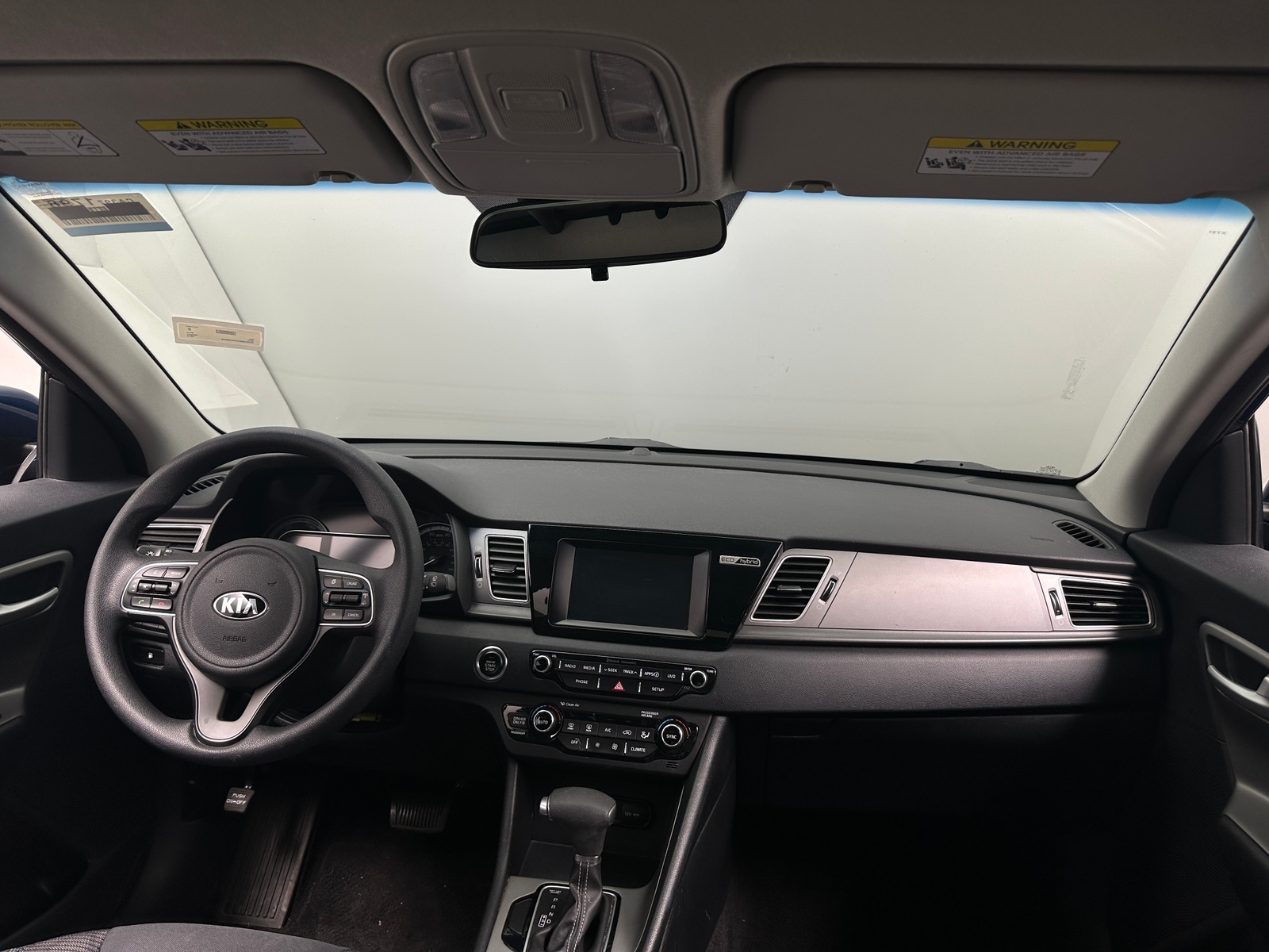 Thumbnail: 2018 Kia Niro - 3