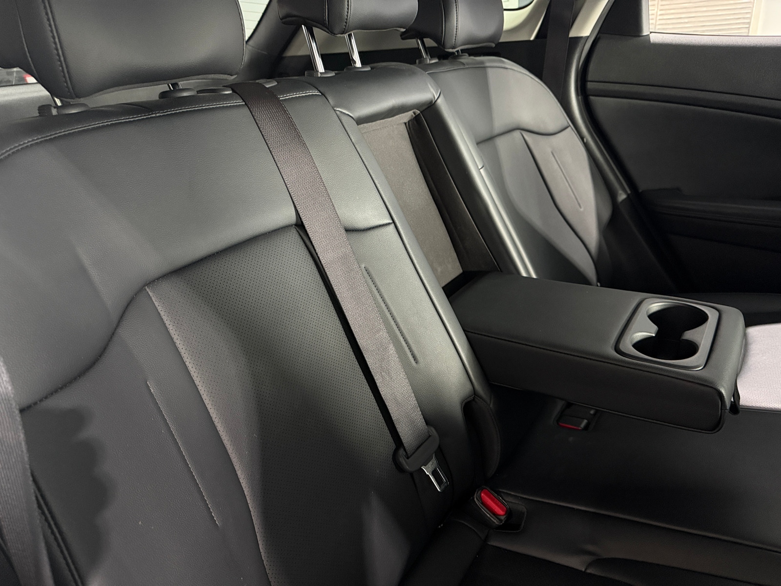 Thumbnail: 2023 Kia Sportage - 6