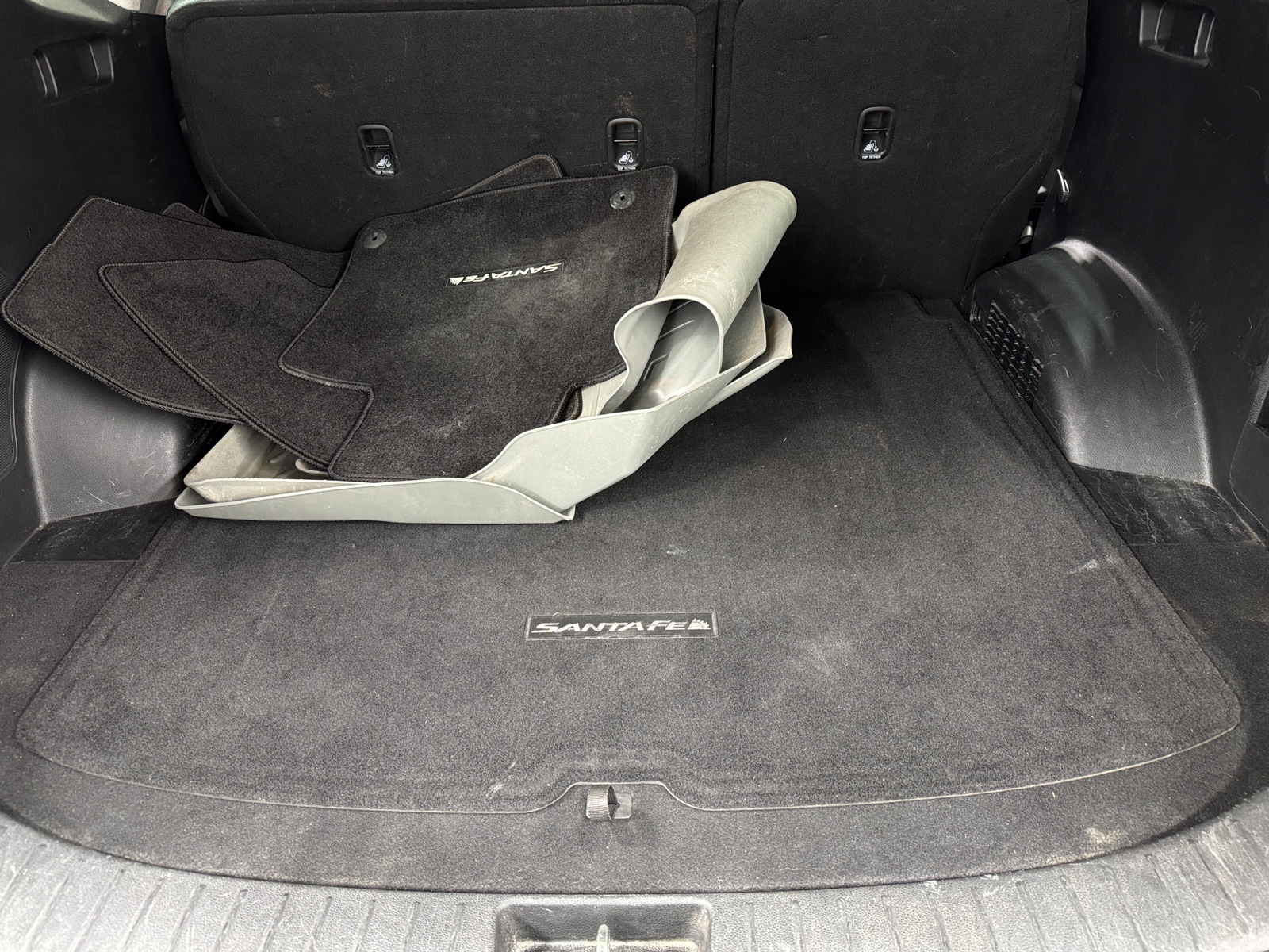 Thumbnail: 2019 Hyundai Santa Fe - 6