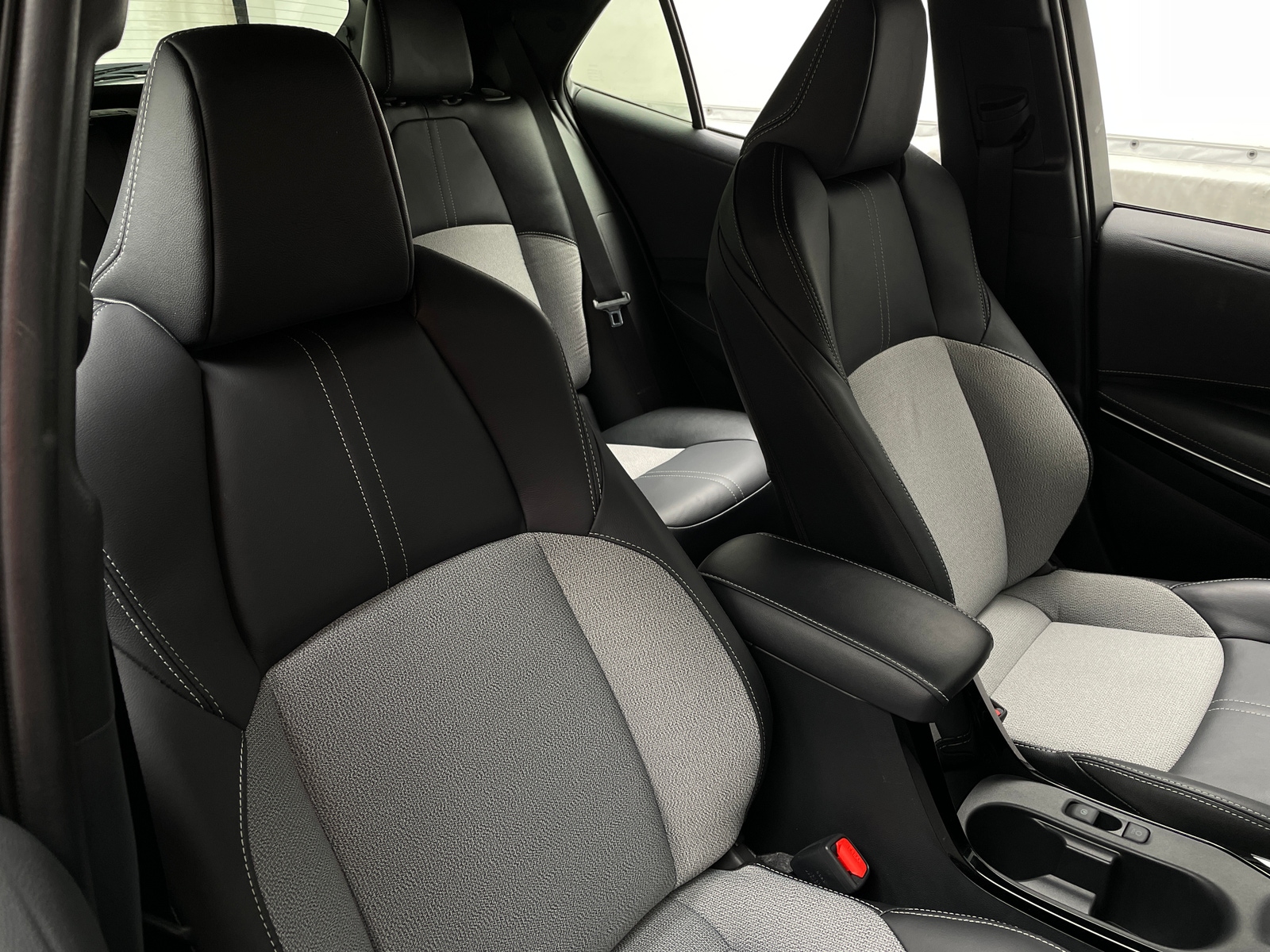 Thumbnail: 2025 Toyota Corolla - 2