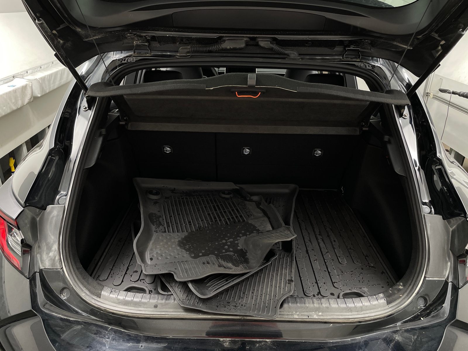 Thumbnail: 2025 Toyota Corolla - 7