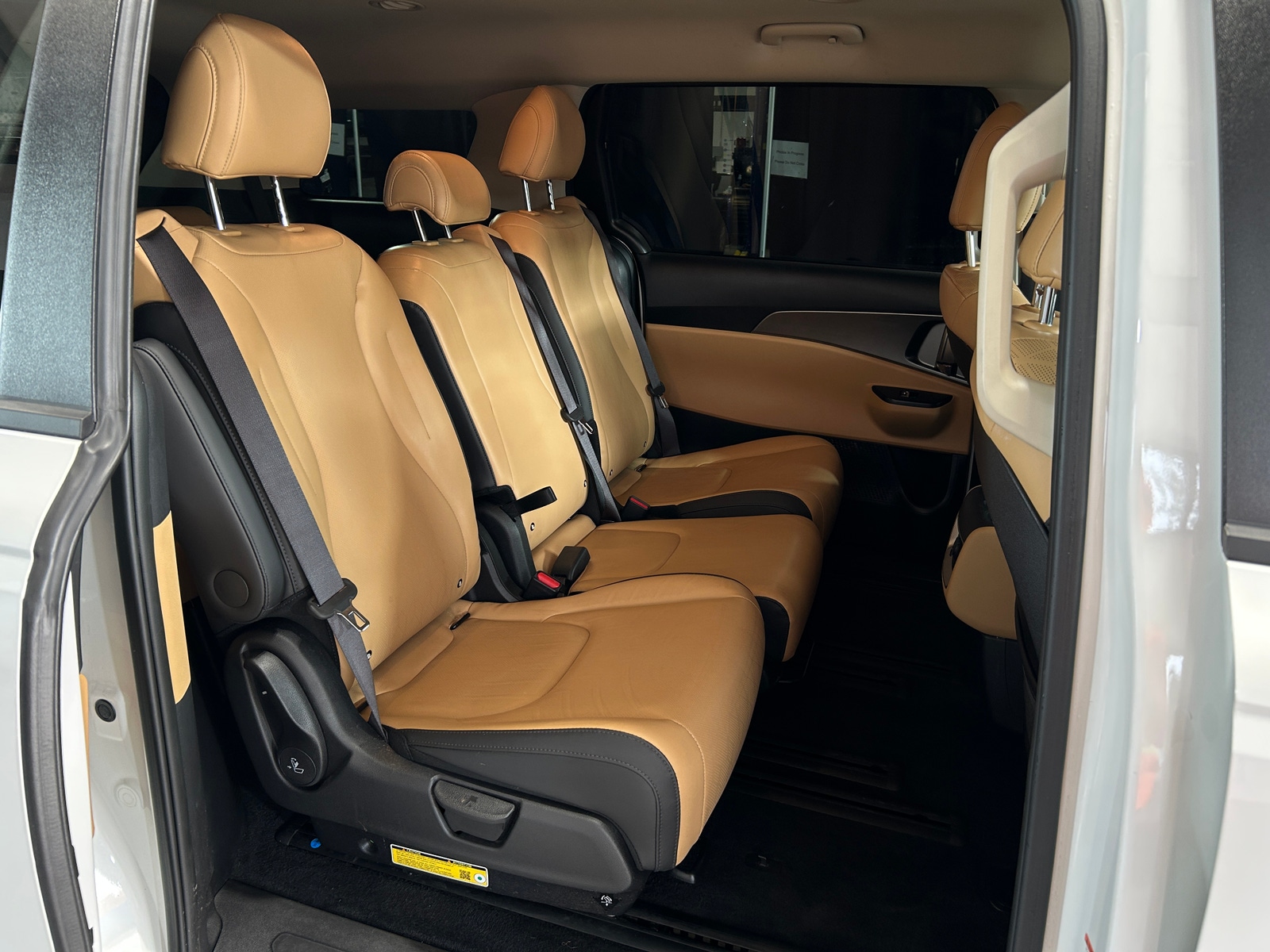 Thumbnail: 2024 Kia Carnival - 5