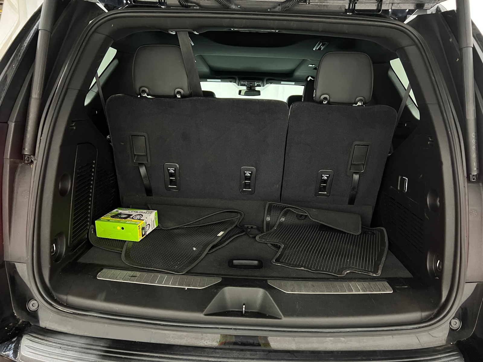 Thumbnail: 2021 Chevrolet Tahoe - 6