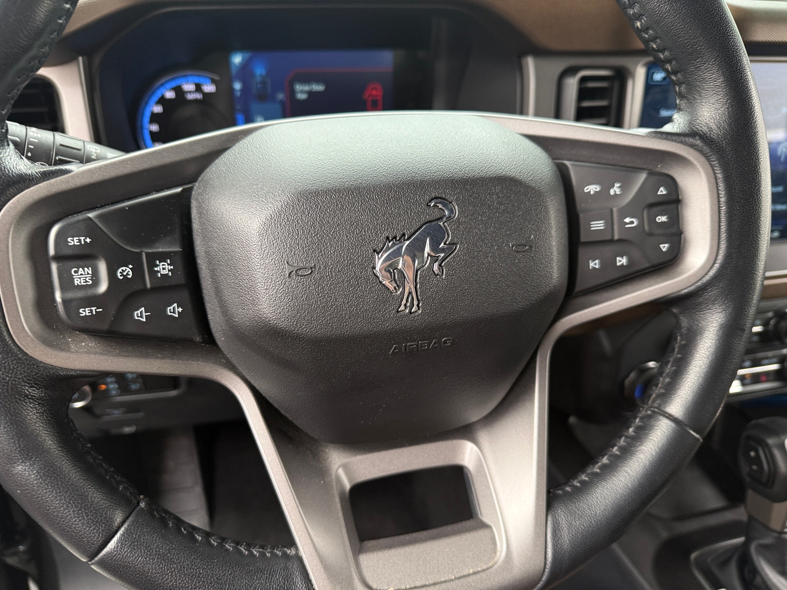 Thumbnail: 2022 Ford Bronco - 5