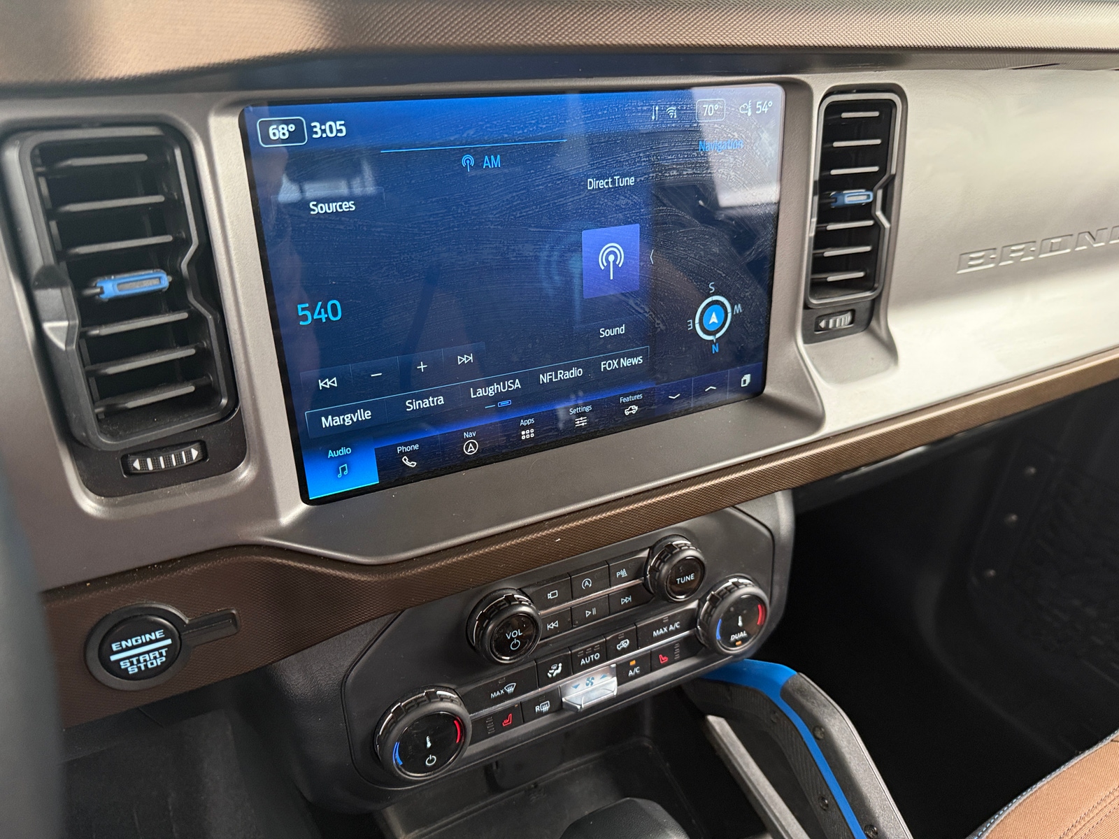 Thumbnail: 2022 Ford Bronco - 4