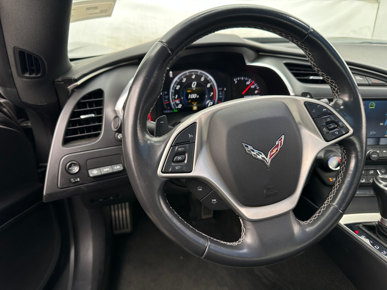 Thumbnail: 2015 Chevrolet Corvette - 3