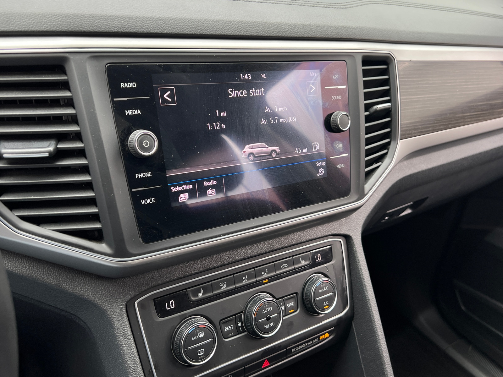 Thumbnail: 2018 Volkswagen Atlas - 3