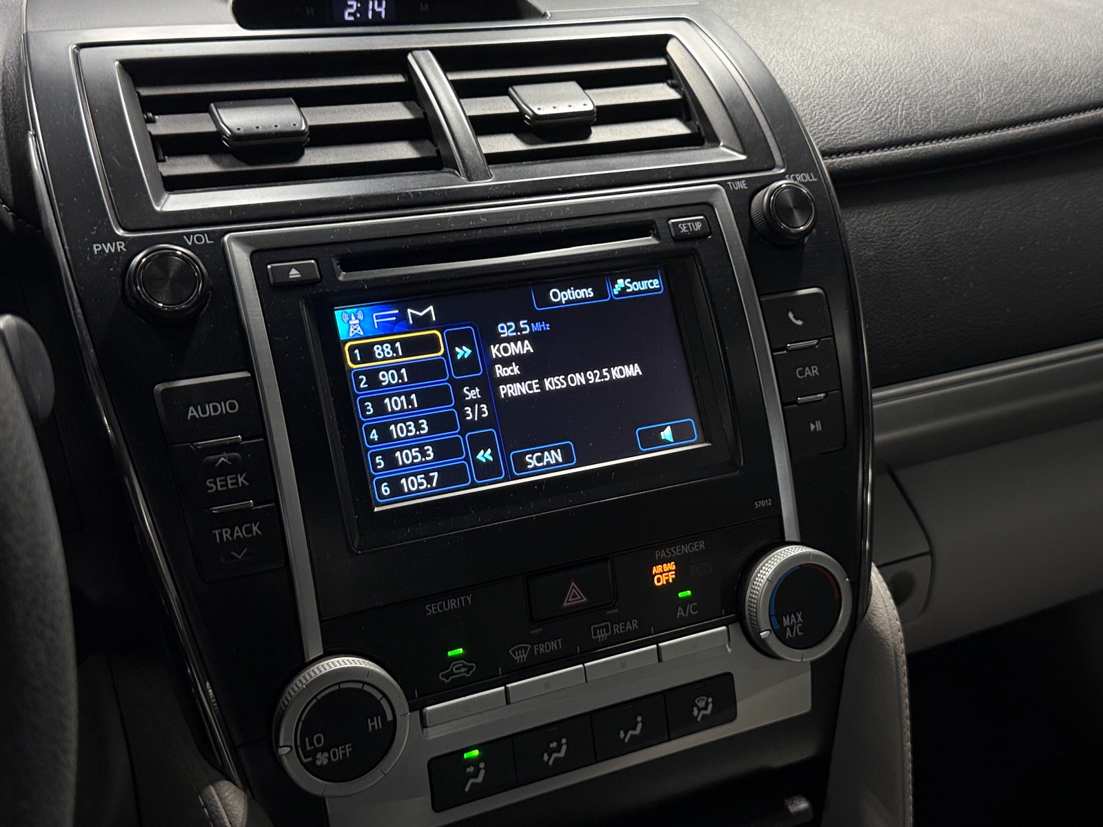 Thumbnail: 2012 Toyota Camry - 4