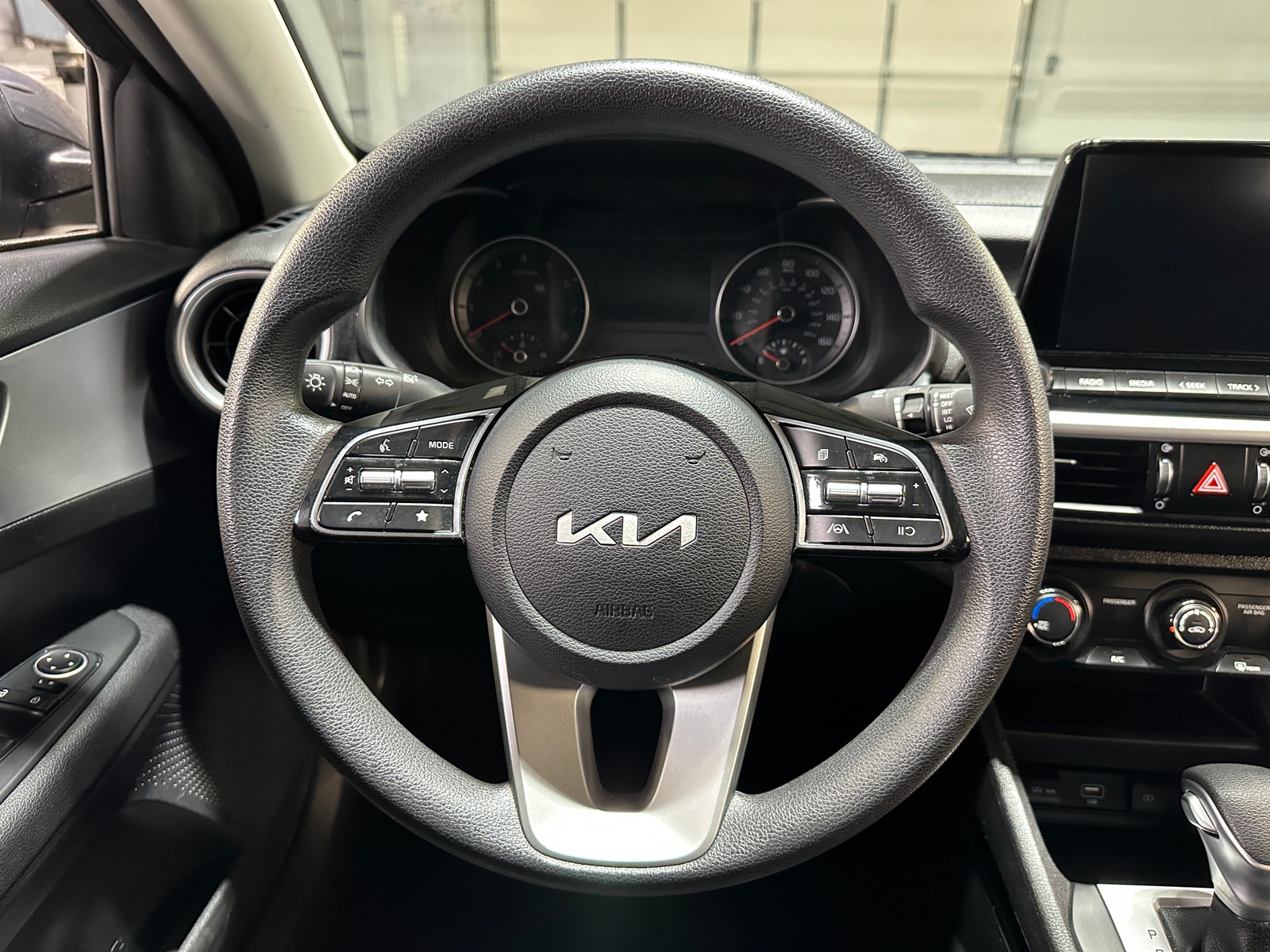 Thumbnail: 2024 Kia Forte - 5