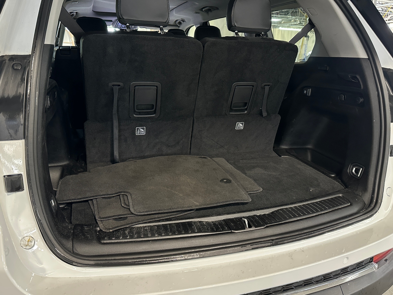 Thumbnail: 2023 Jeep Grand Cherokee L - 6