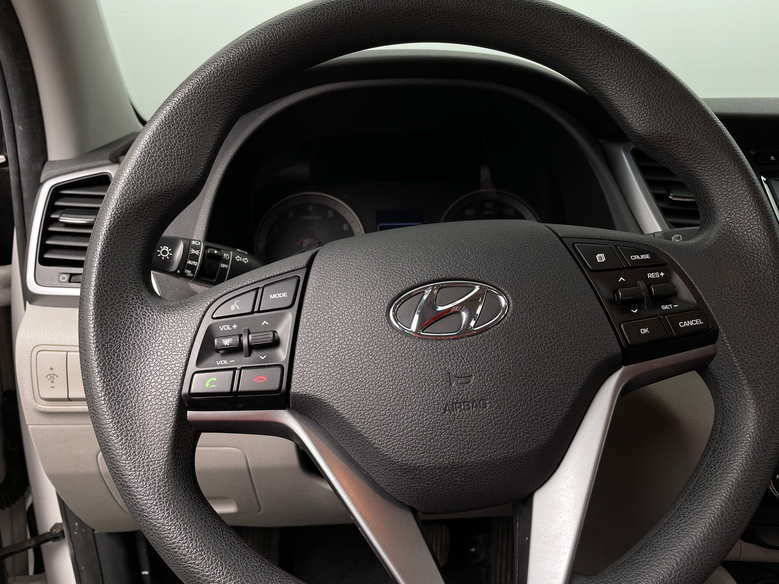 Thumbnail: 2016 Hyundai Tucson - 5