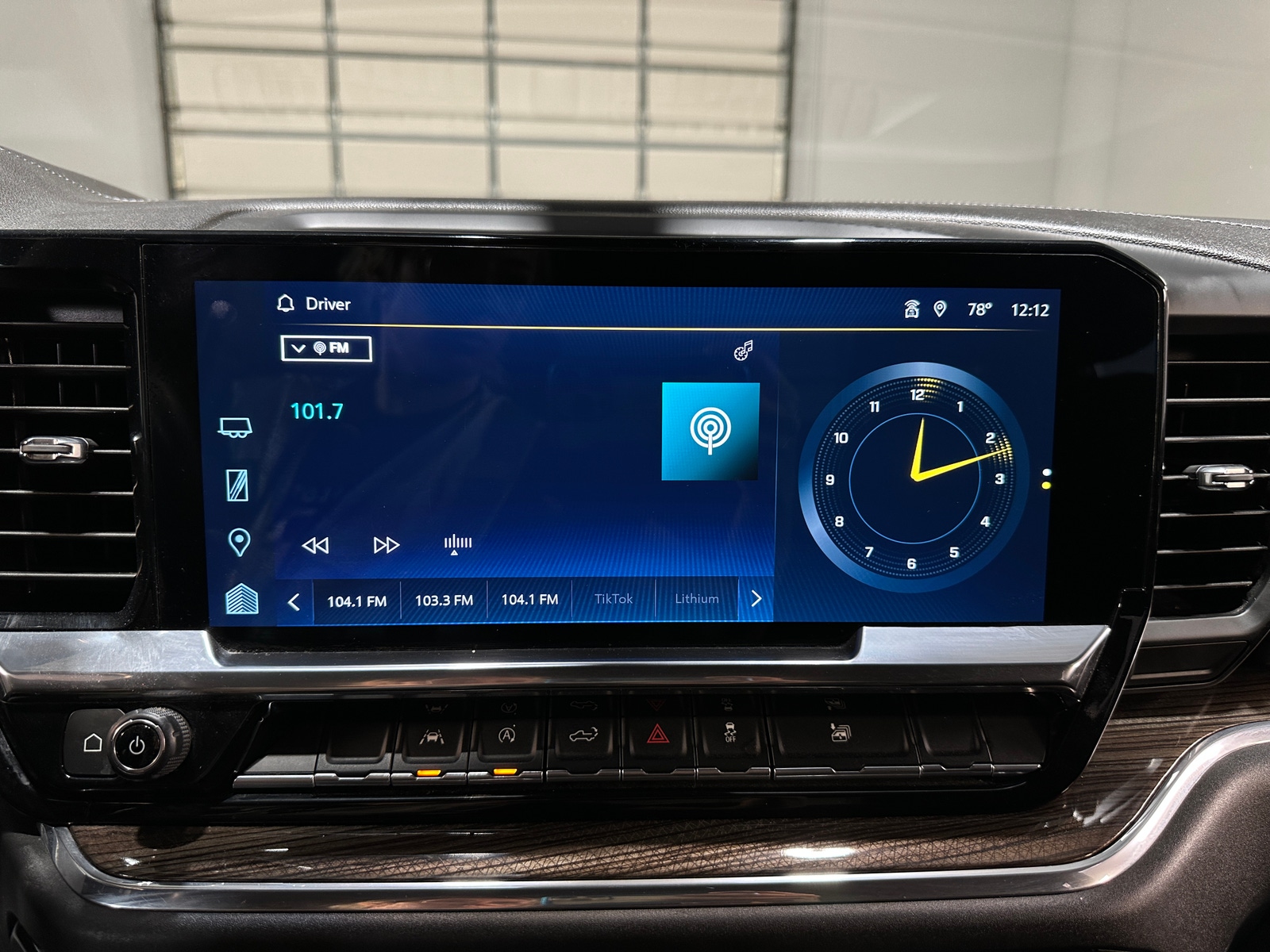 Thumbnail: 2023 Chevrolet Silverado 1500 - 4