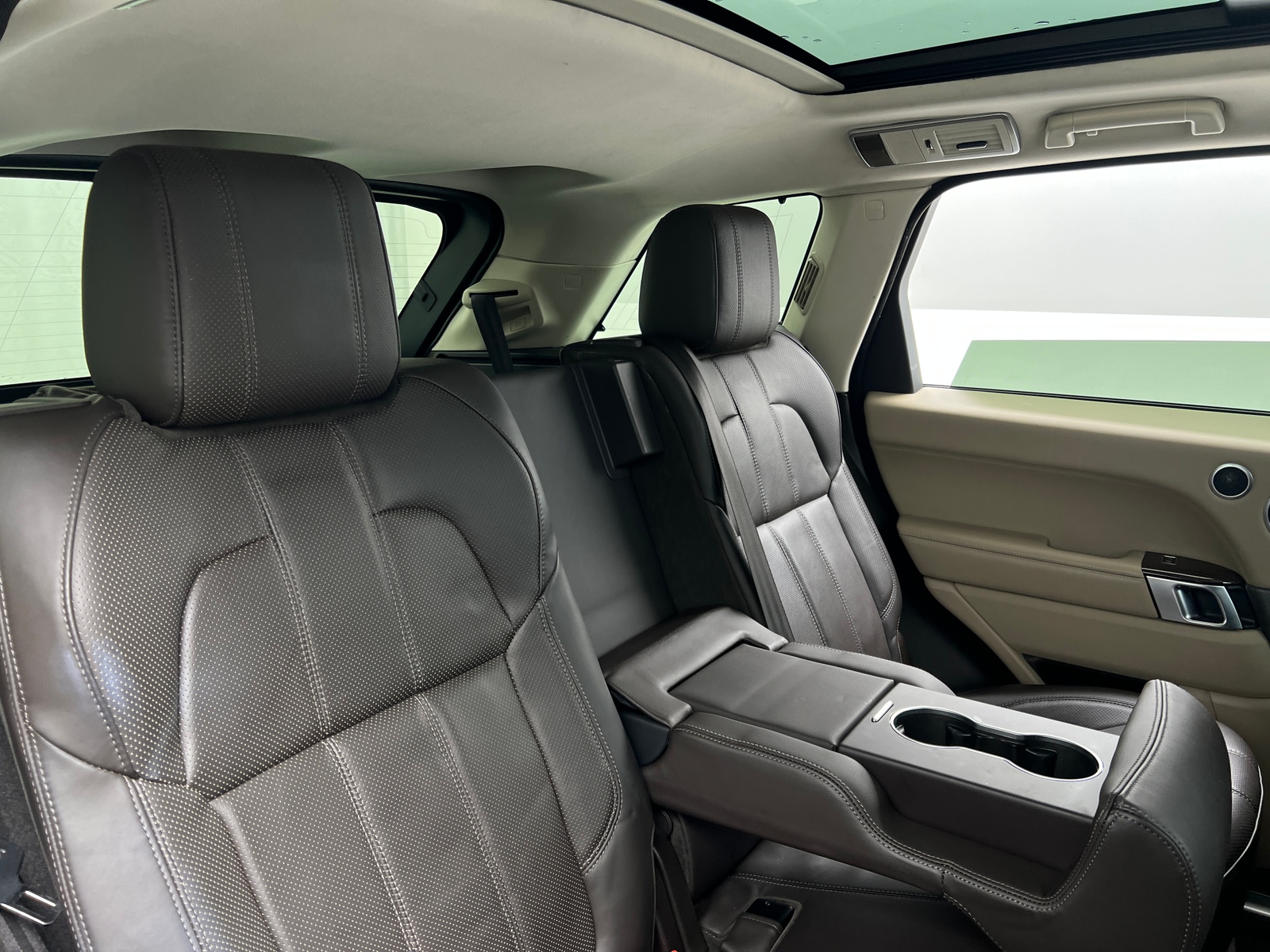 Thumbnail: 2014 Land Rover Range Rover Sport - 5