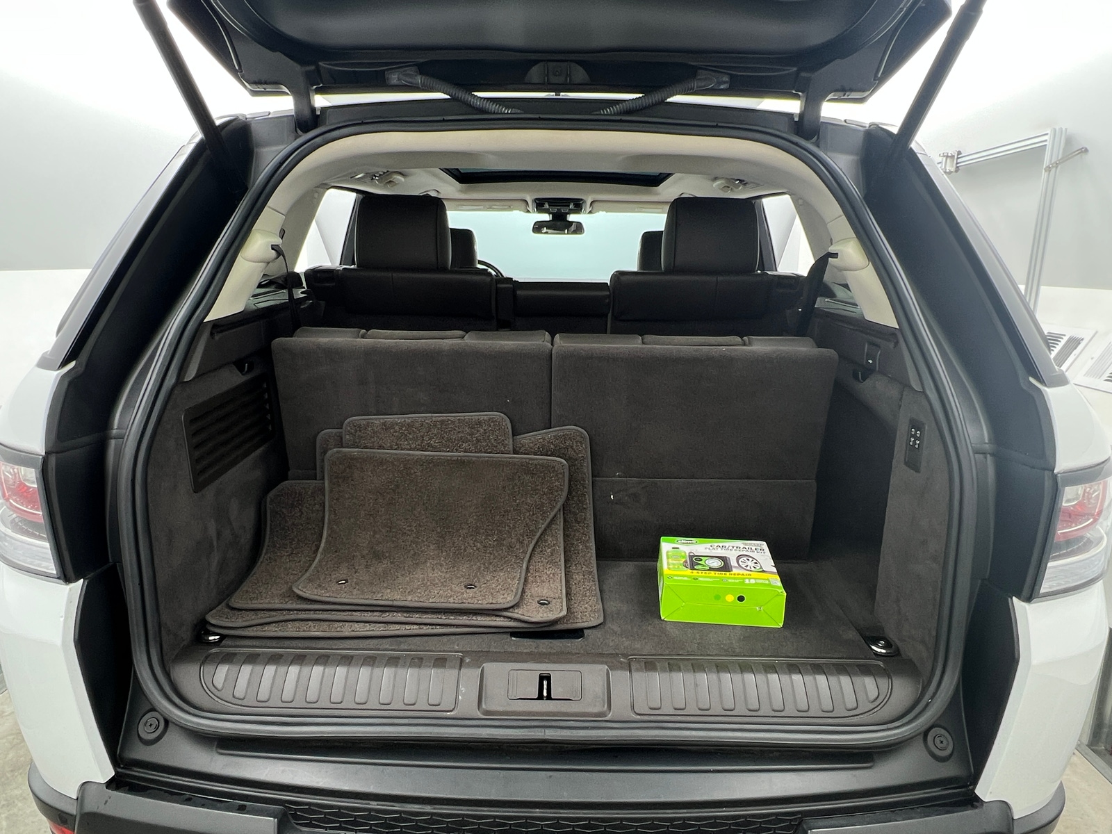 Thumbnail: 2014 Land Rover Range Rover Sport - 6