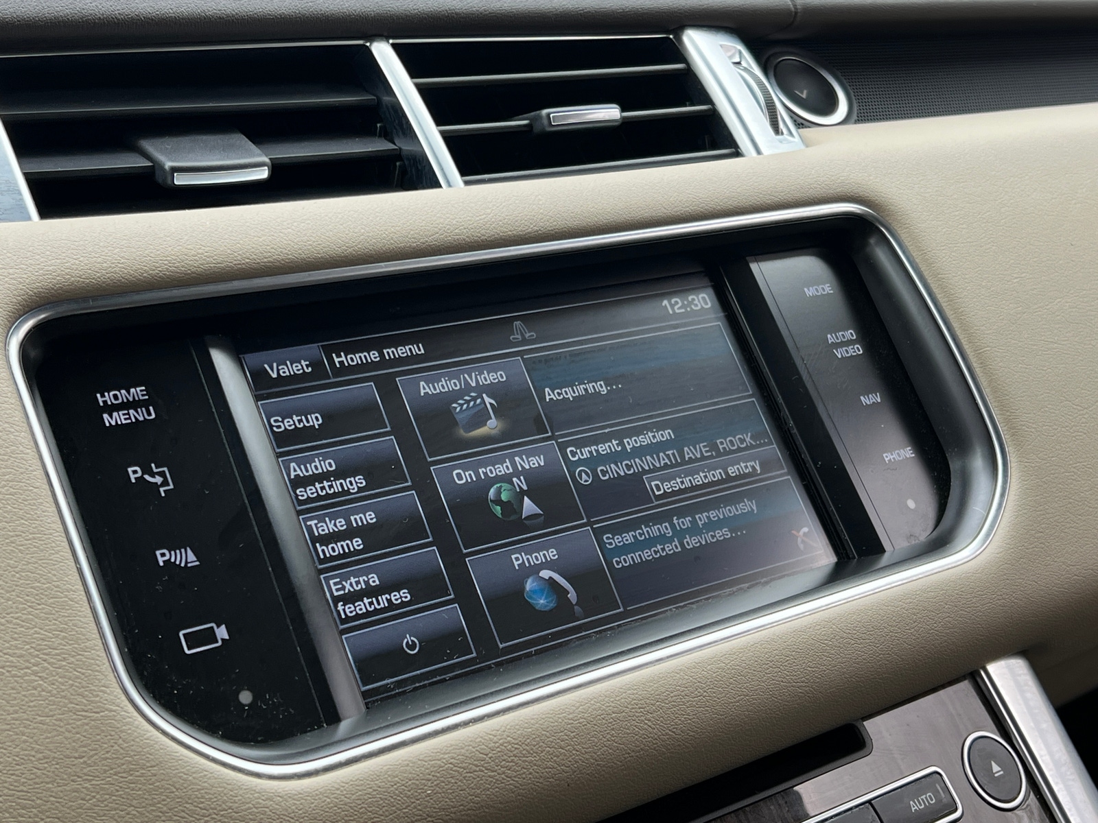 Thumbnail: 2014 Land Rover Range Rover Sport - 3