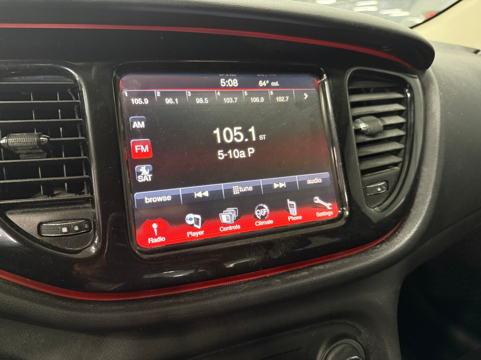 Thumbnail: 2015 Dodge Dart - 4