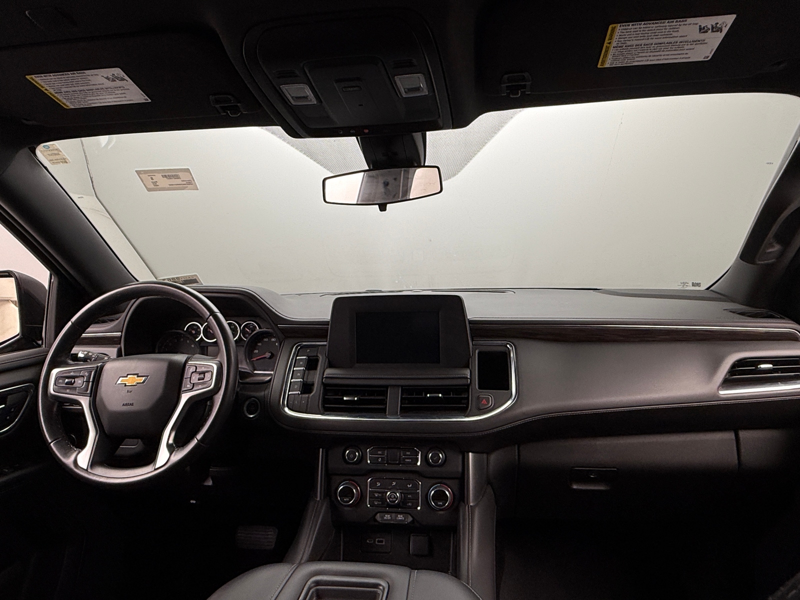 Thumbnail: 2022 Chevrolet Tahoe - 3